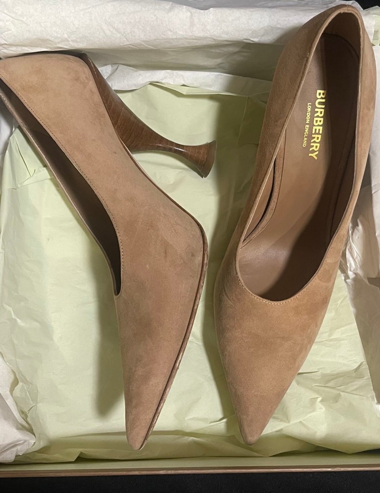 Burberry 105 Tan Pump
