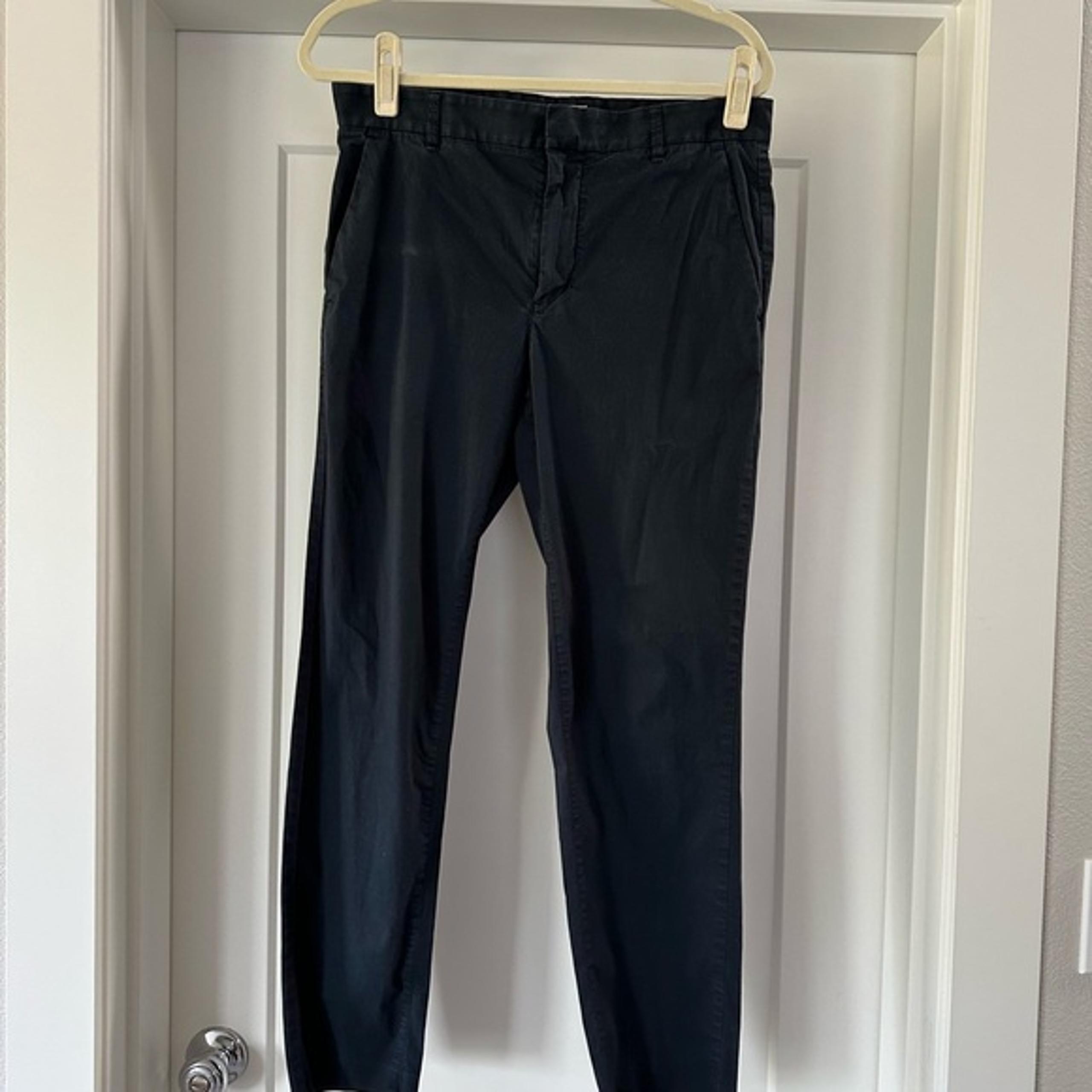 everlane chino navy pants