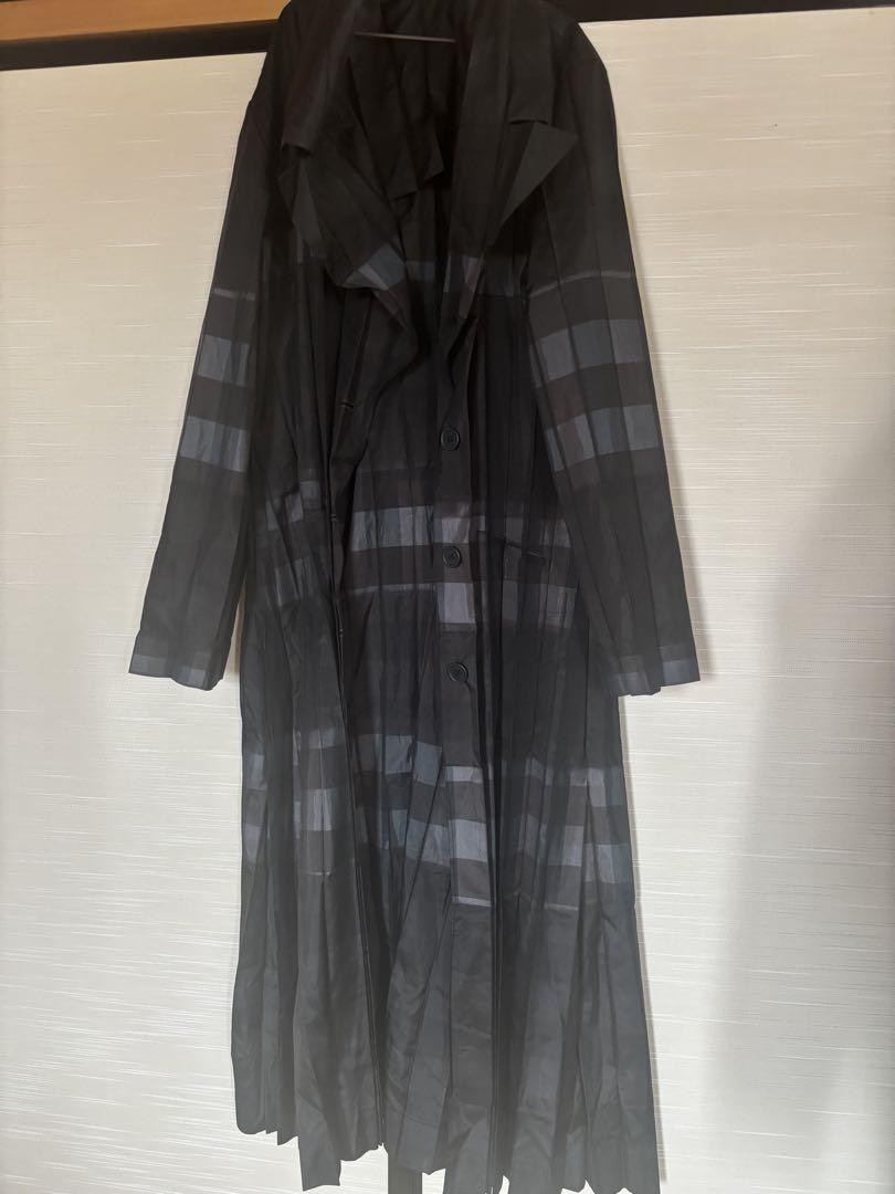 ISSEY MIYAKE（トレンチコート）のフリマアイテム一覧