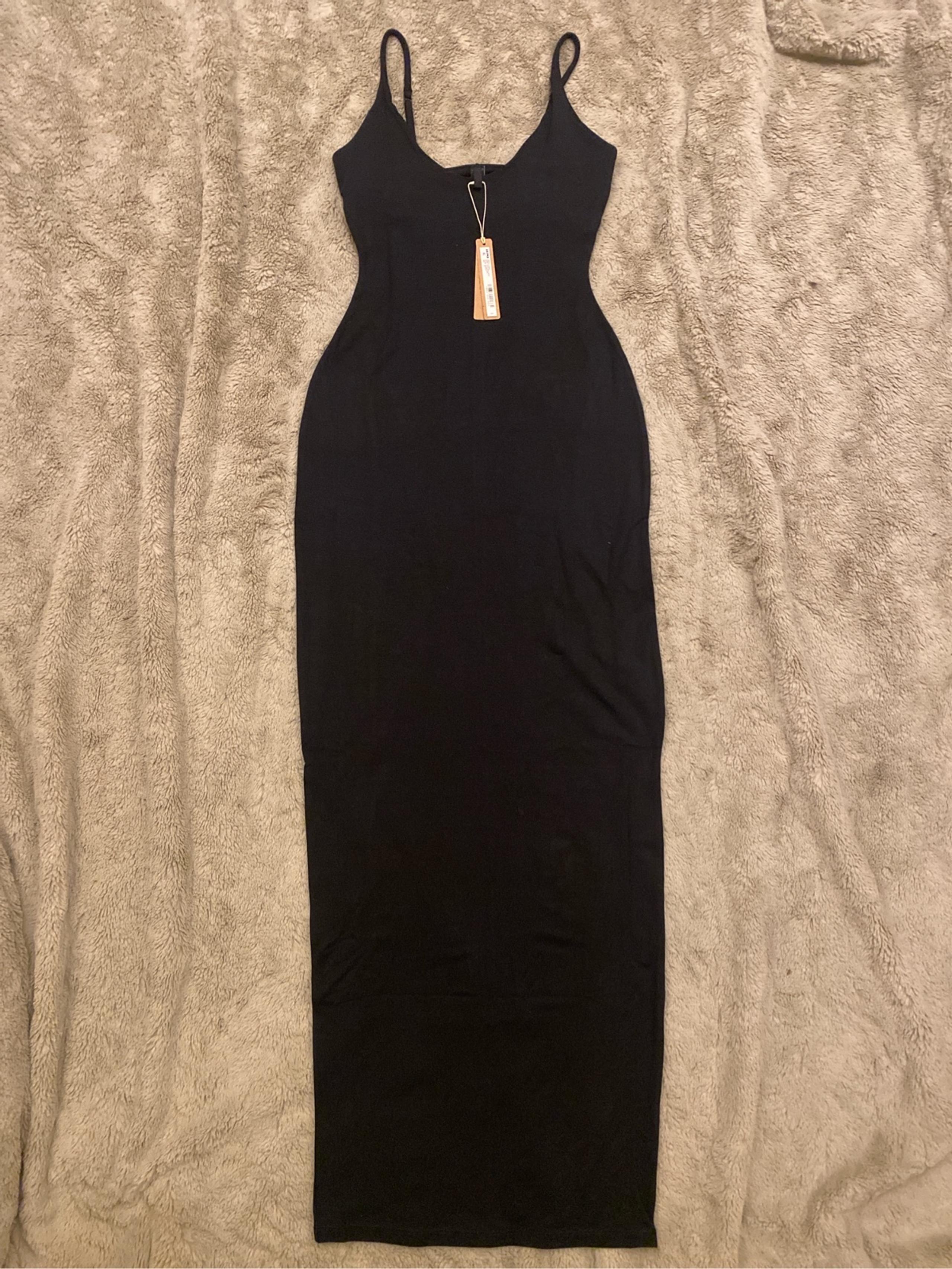 NWT XS SKIMS DRESS