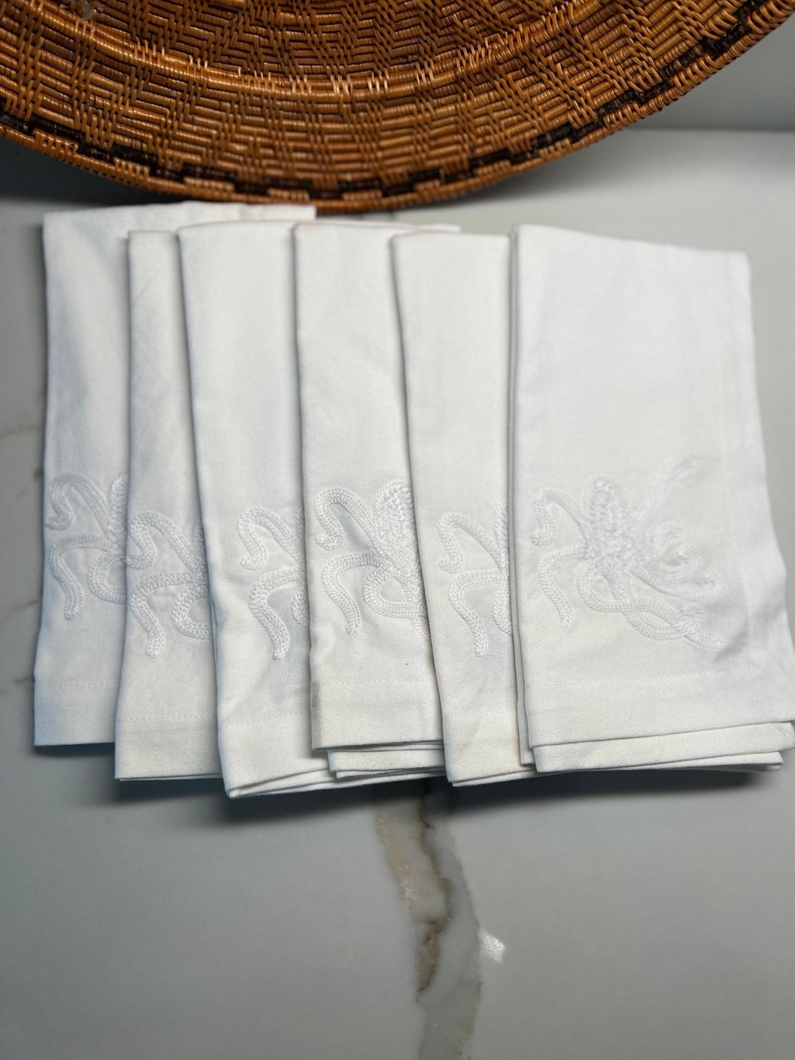 Pottery Barn Sea Life Embroidered Octopus 20x20 Cotton Napkins - 6-8 total
