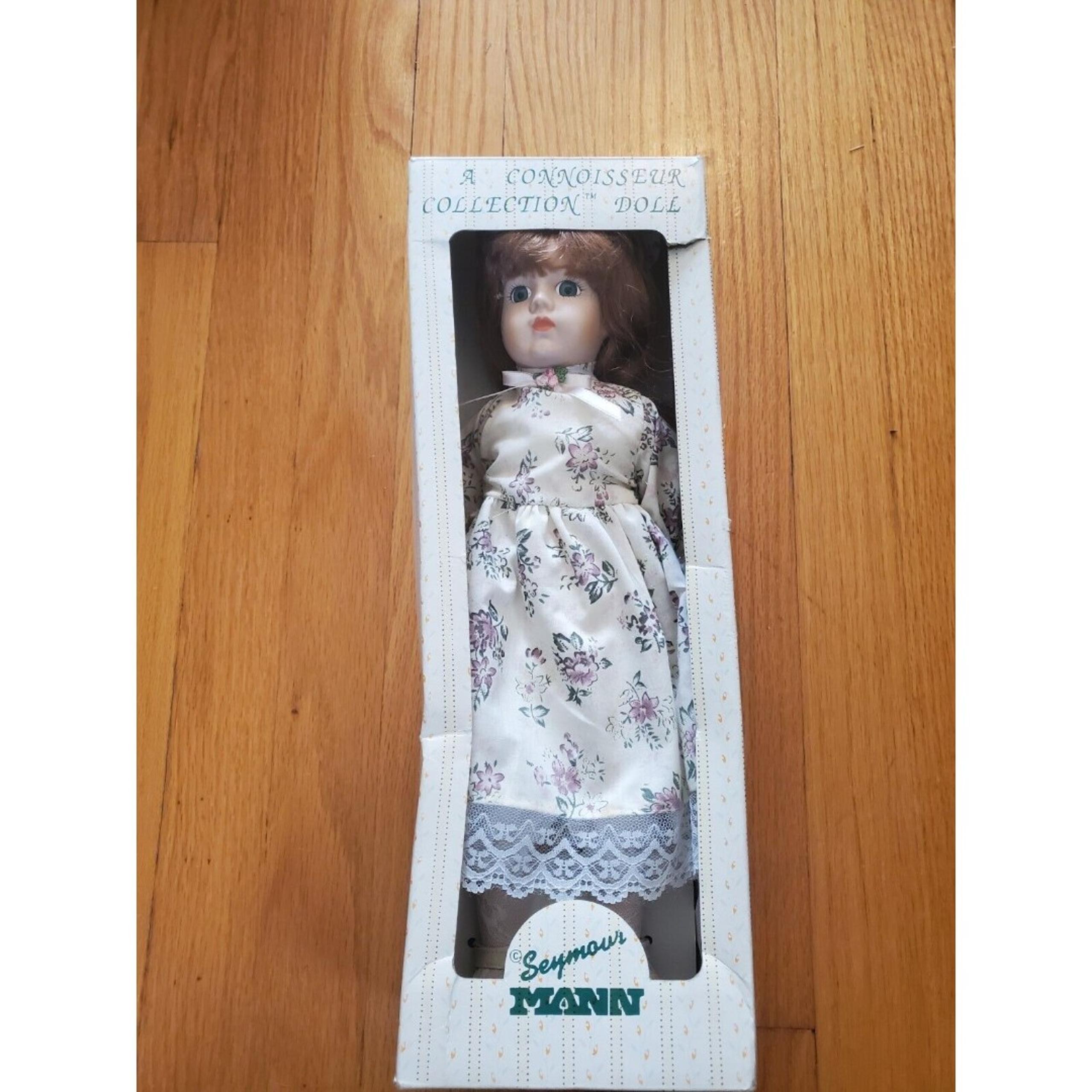 Seymour Mann Connoisseur Collection 17" Porcelain Doll Orig. Box - Brigitte