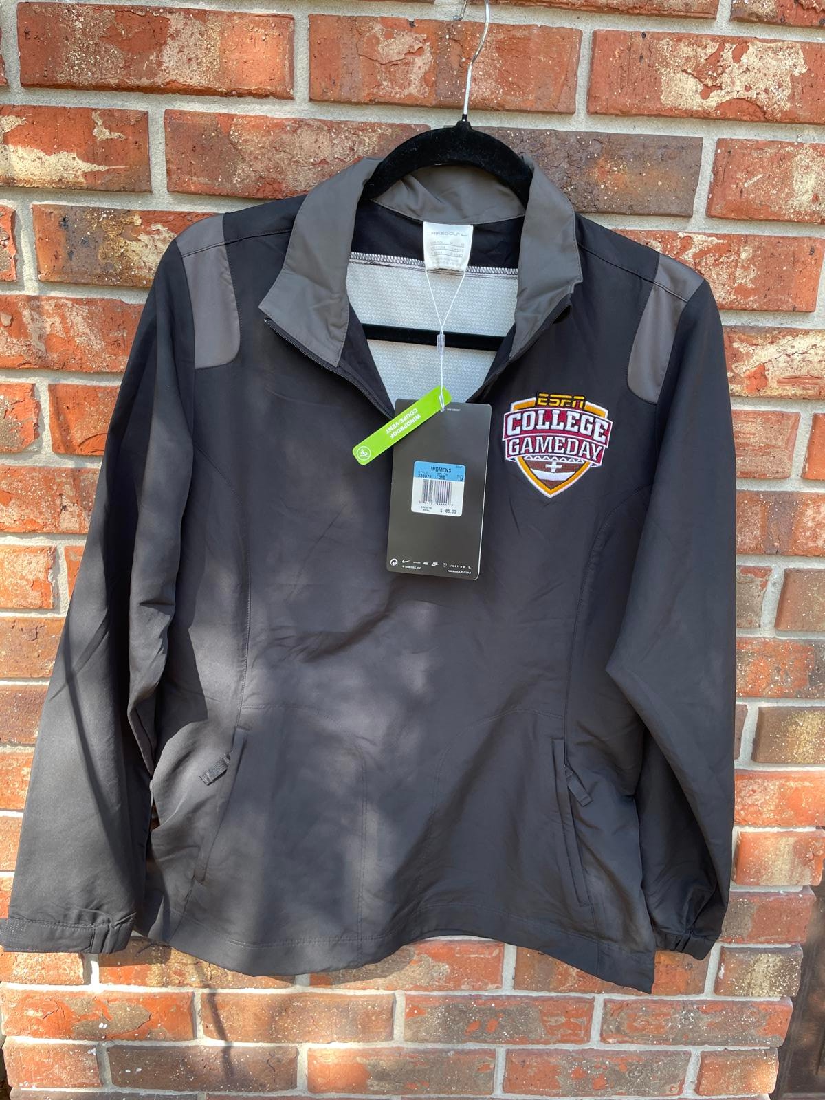 When is Nike golf ESPN college Academy quarter zip