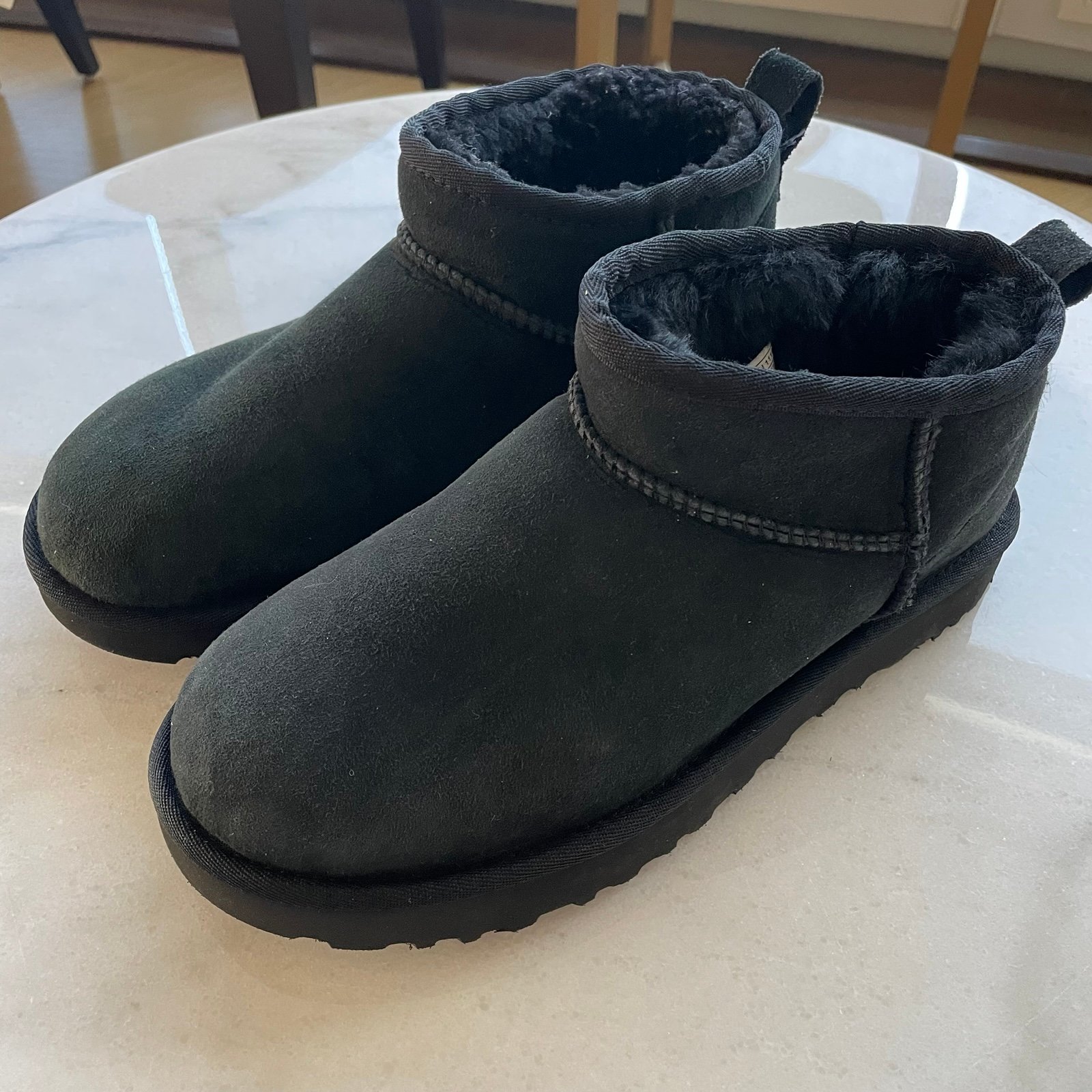 UGG Ultra Mini Classic Black Shearling Boots Size 7