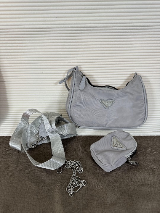 Re-edition Grey Crossbody Bag