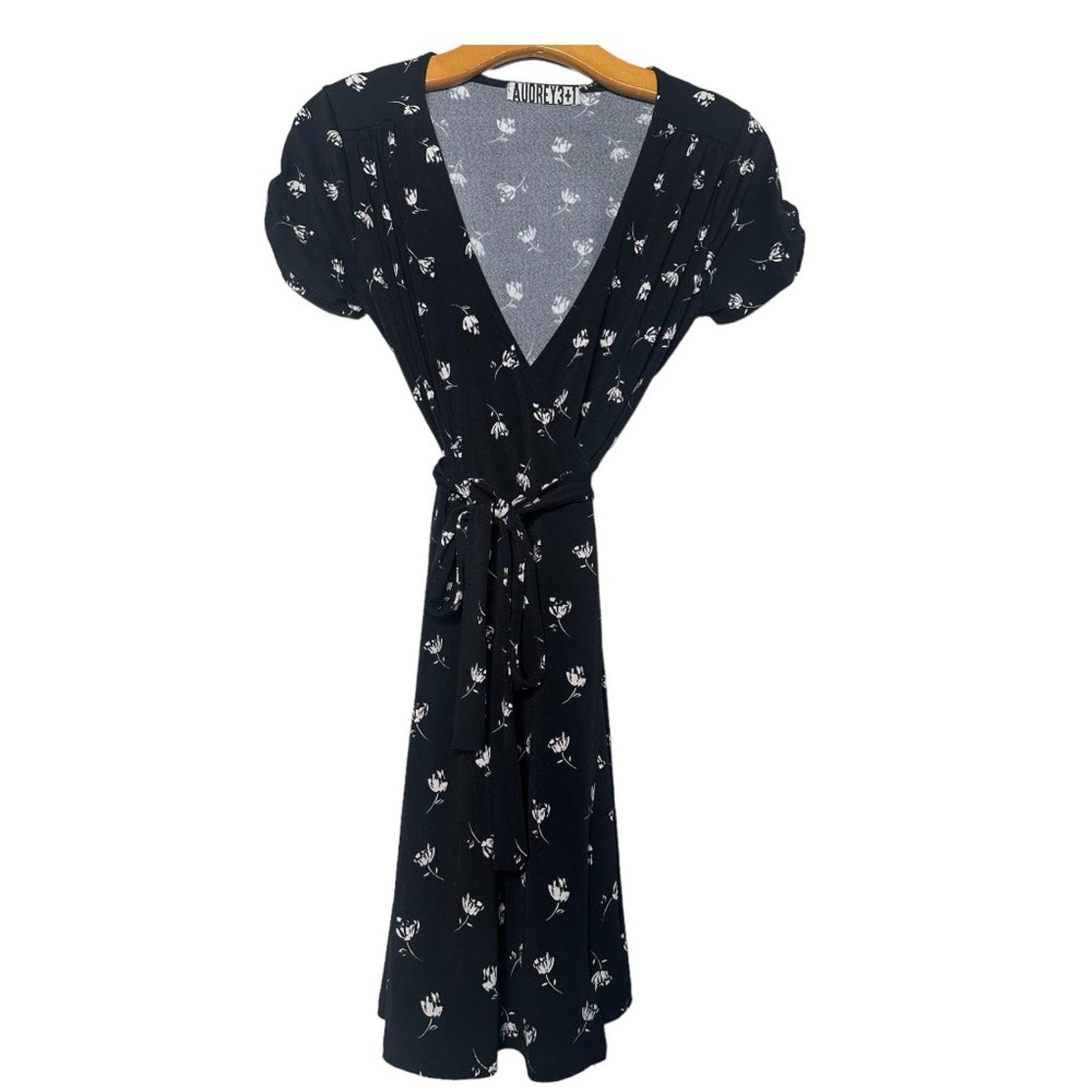 VTG 90s Audrey 3 + 1 Floral Cap Sleeve Wrap Dress Black White Sm Made in USA