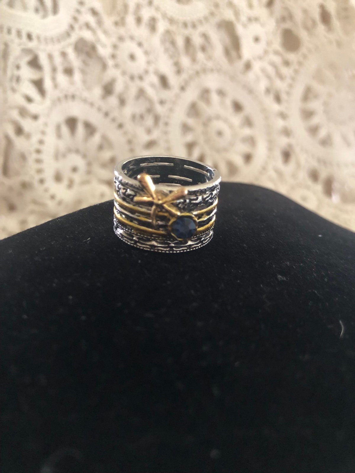 NWOT Vintage Elegant Dragonfly Silver and Gold Ring with Blue Stone