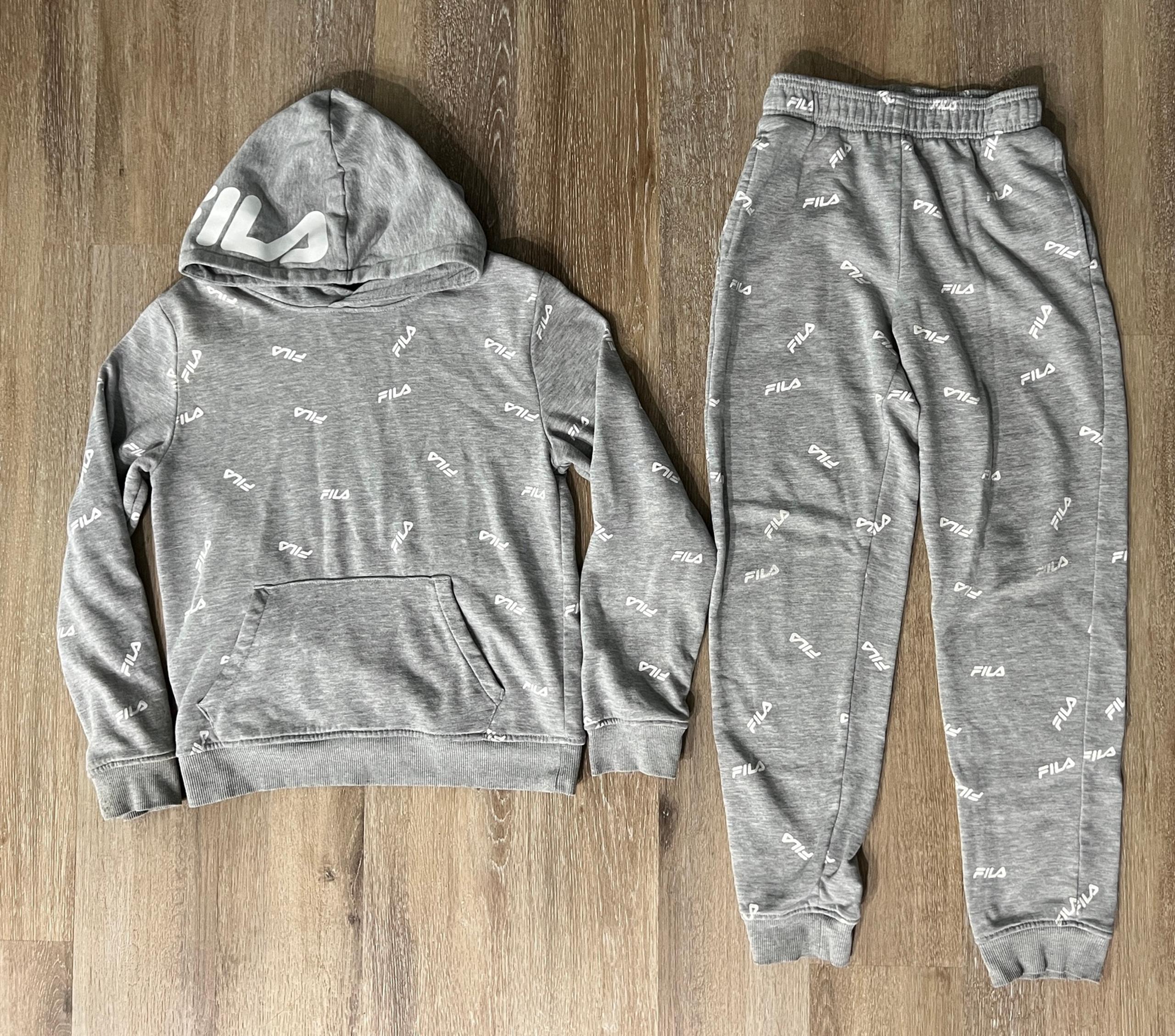 Fila Hooded Youth Size L(12) Track Suit and Pants Gray/White Spellout Fleece