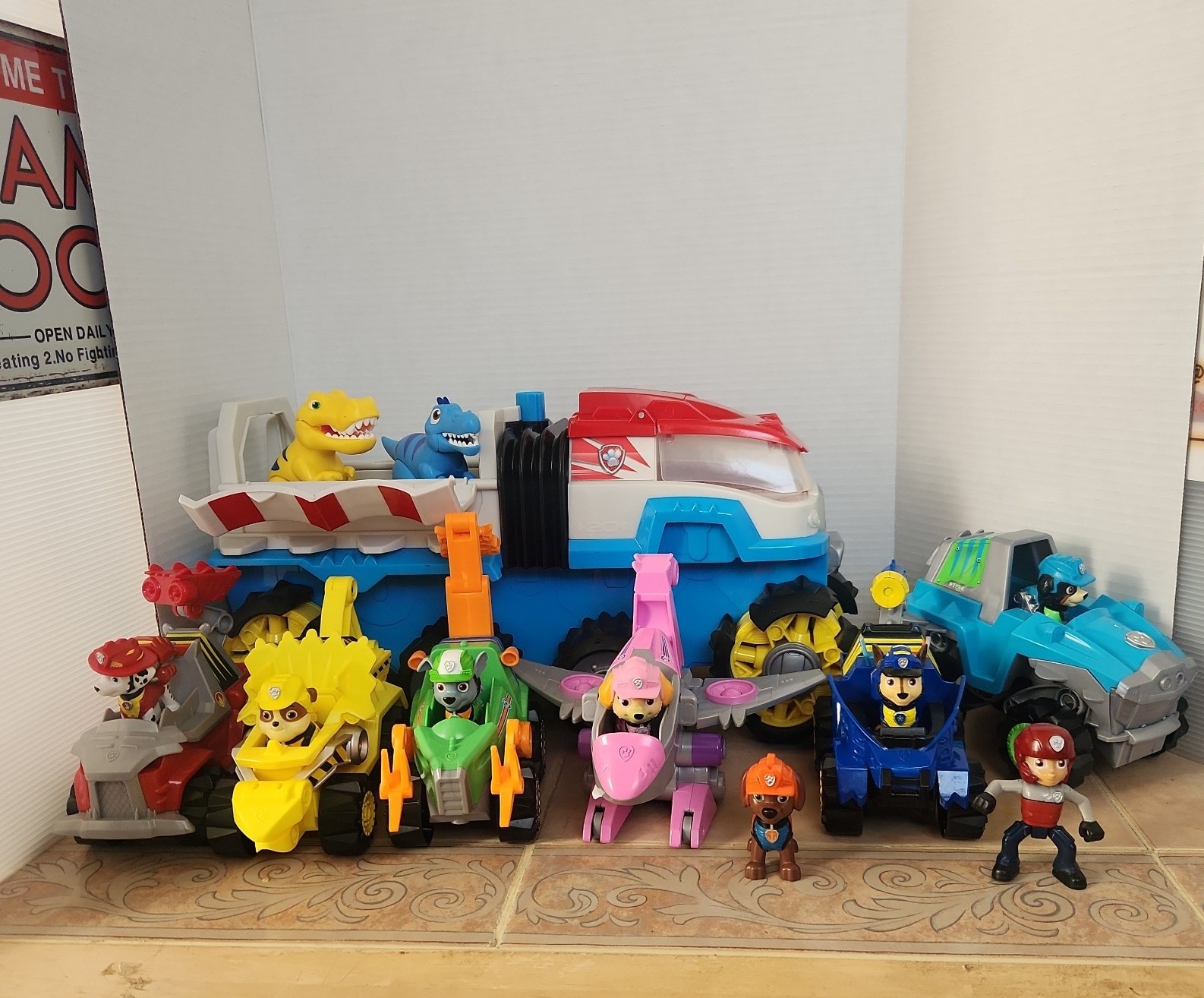 Paw Patrol Dino Rescue playset lot