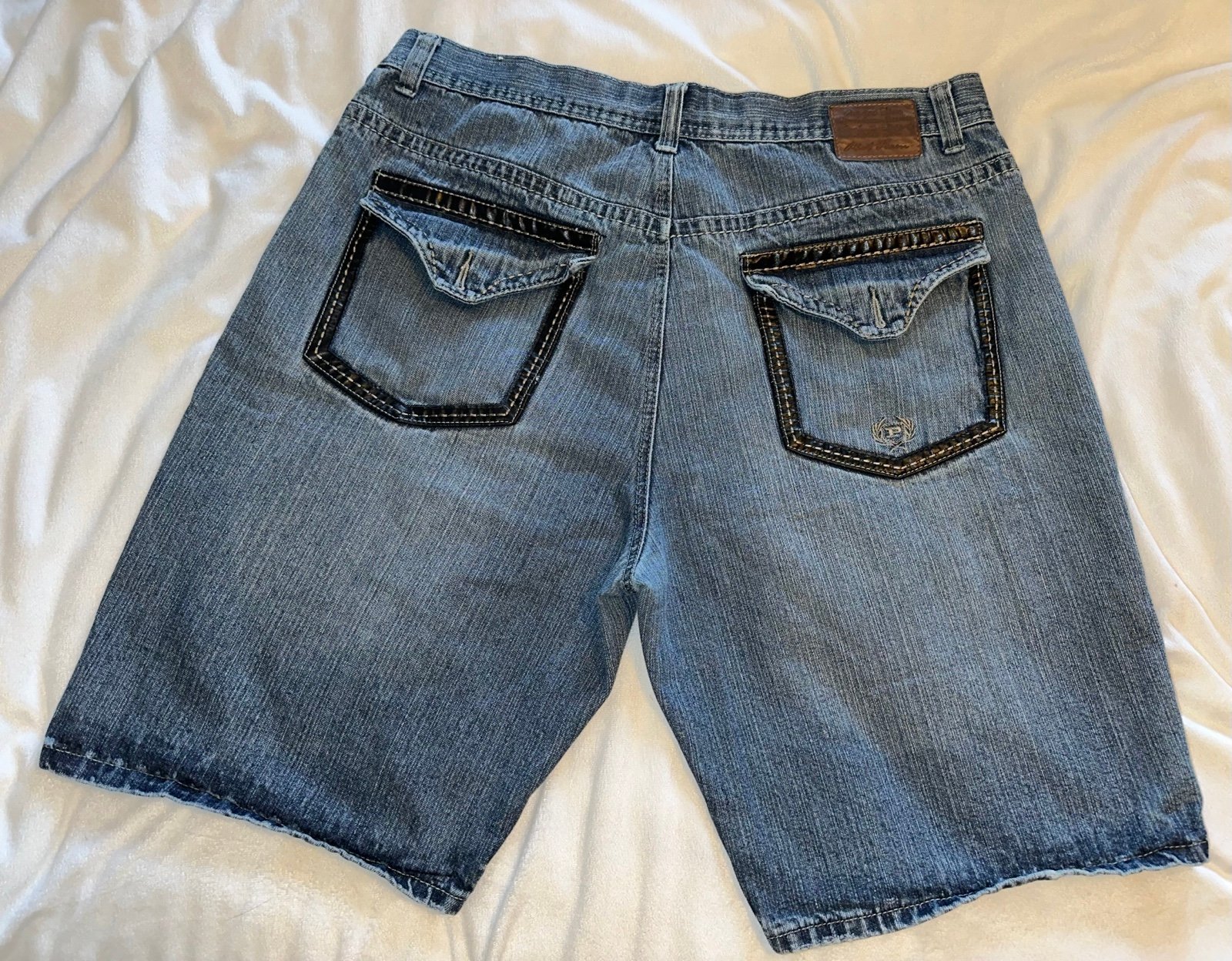 MONCLER 1952 Logo Patch Short Pant