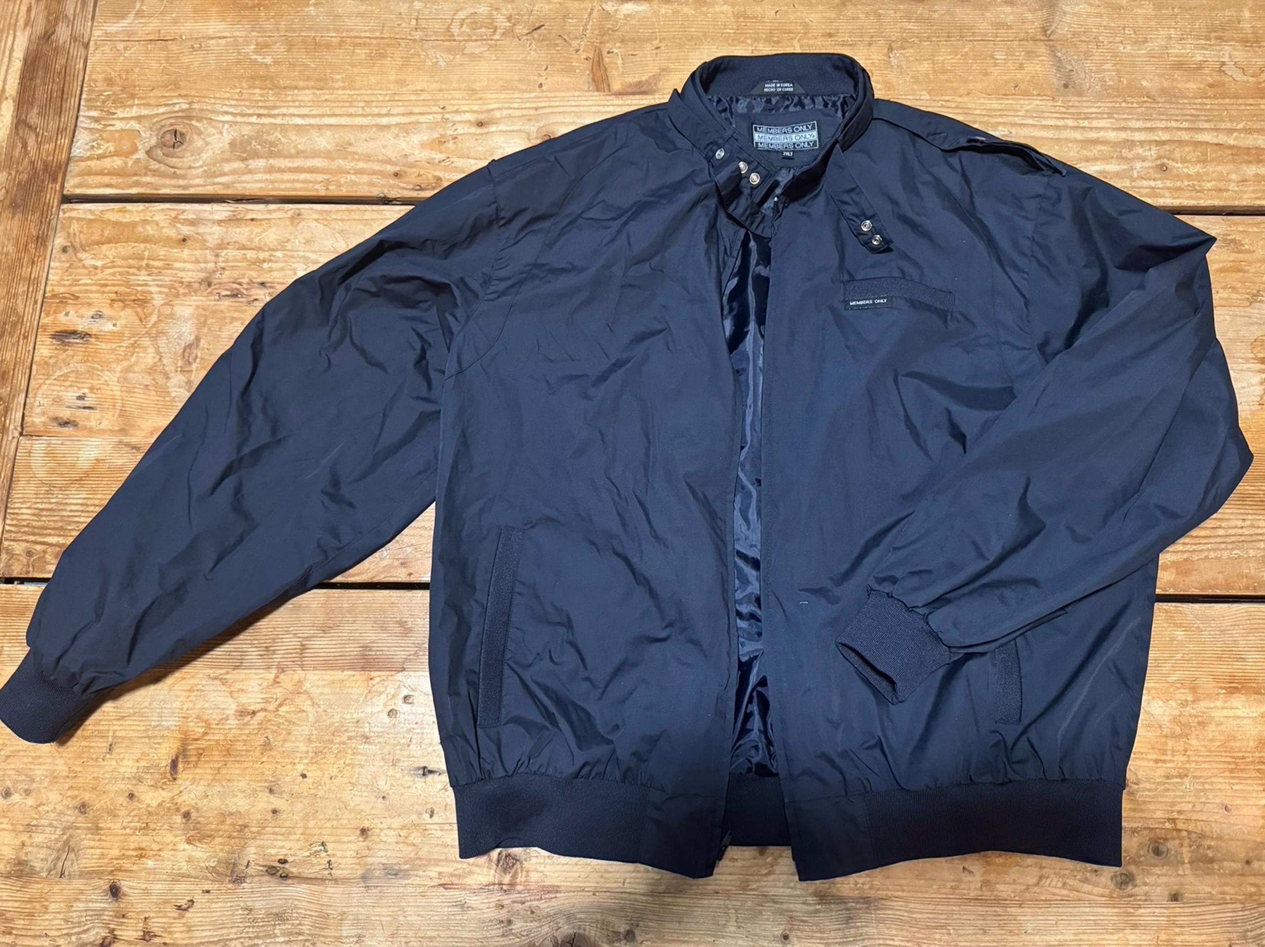 Men’s black Members Only jacket 2XLT