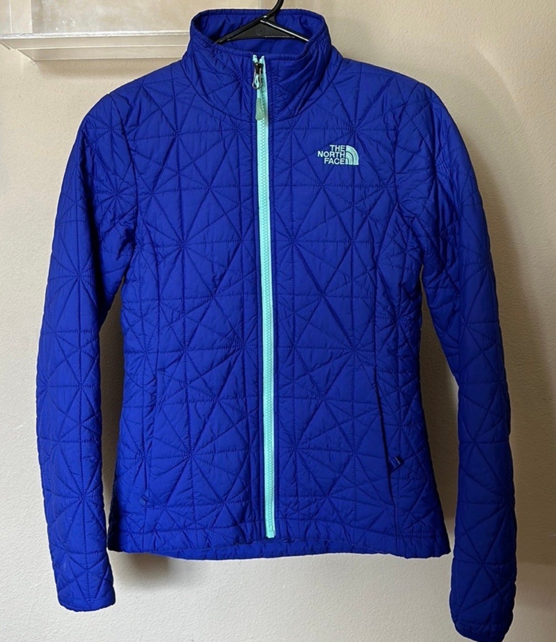 The North Face Women’s Insulated Bombay Jacket, Urban Navy (Blue), Size XS