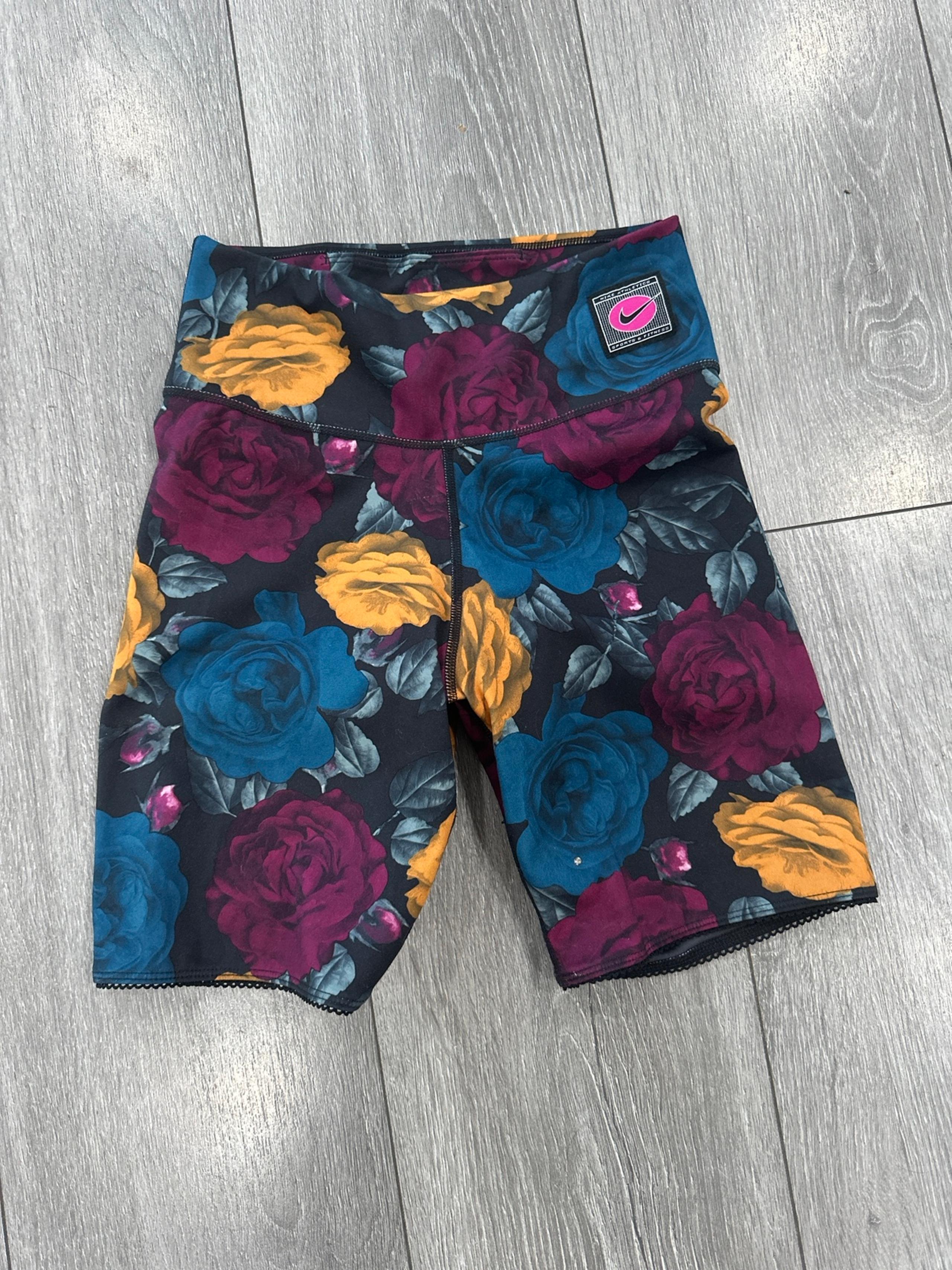 Women's XS Nike Biker Shorts