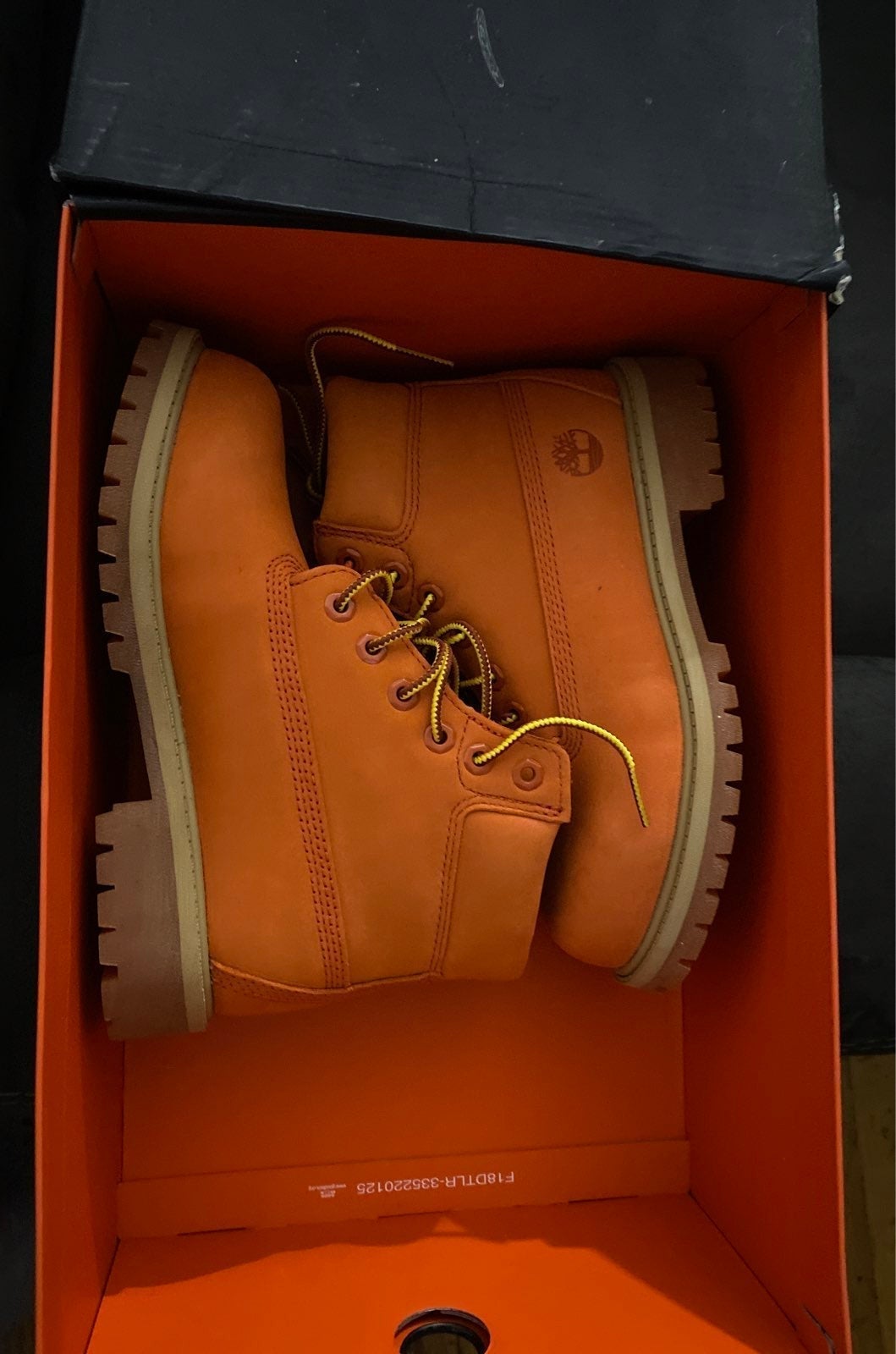 1M/M YOUTH'S JEUNES TIMBERLAND PREMIUM 6 IN WATERPROOF BOOT