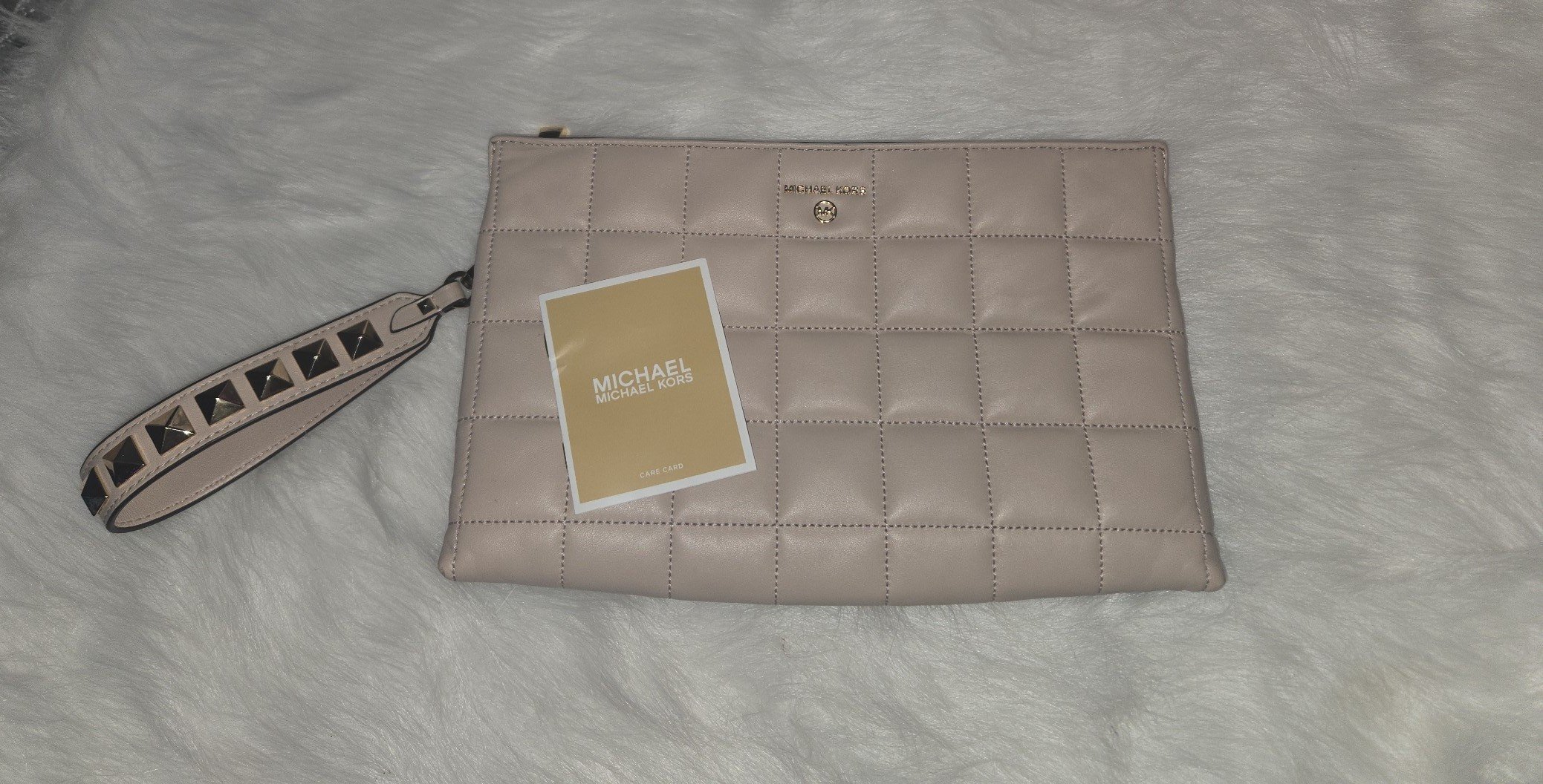 michael kors xl wristlet