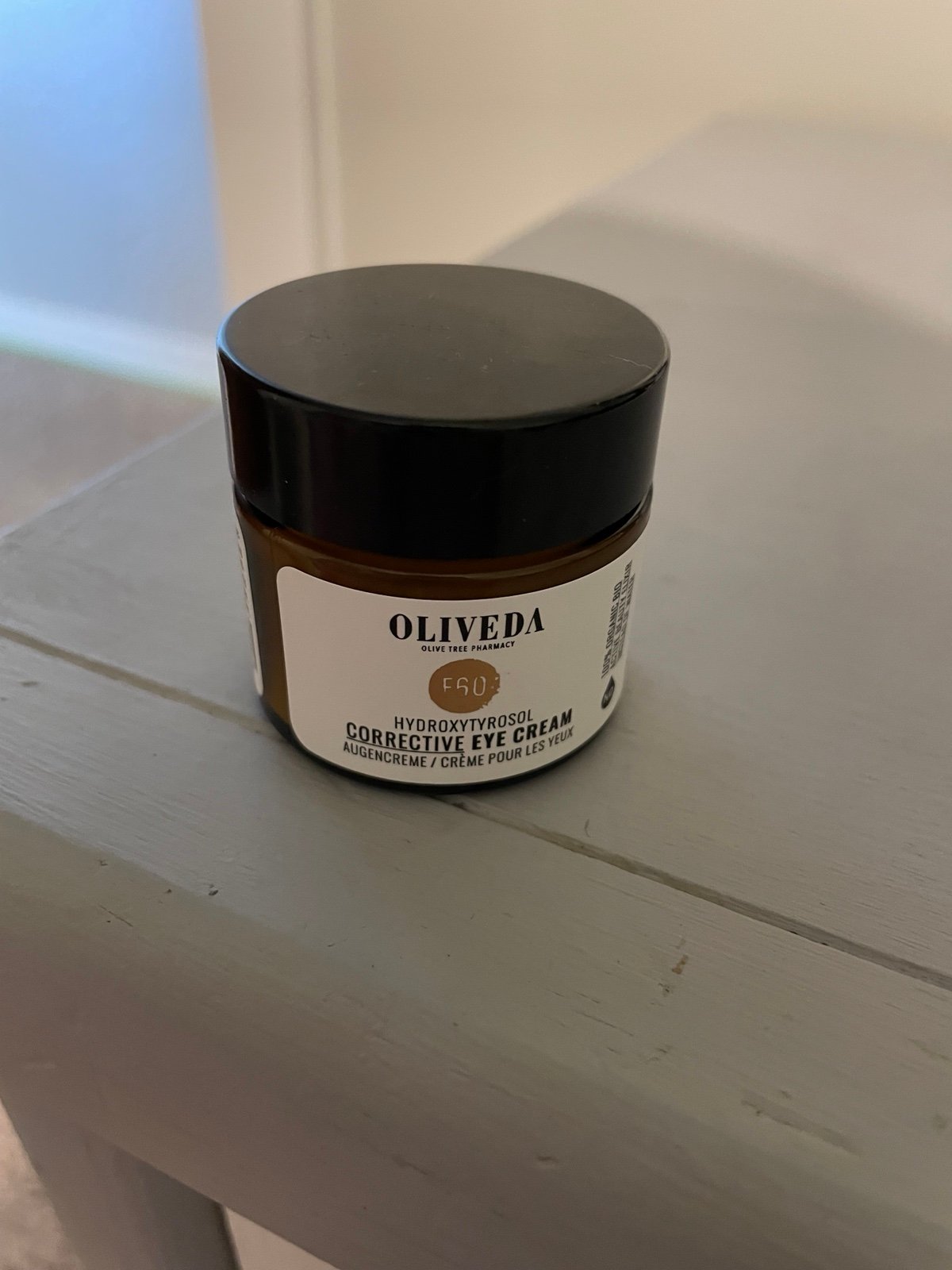 Oliveda f60 corrective eye cream