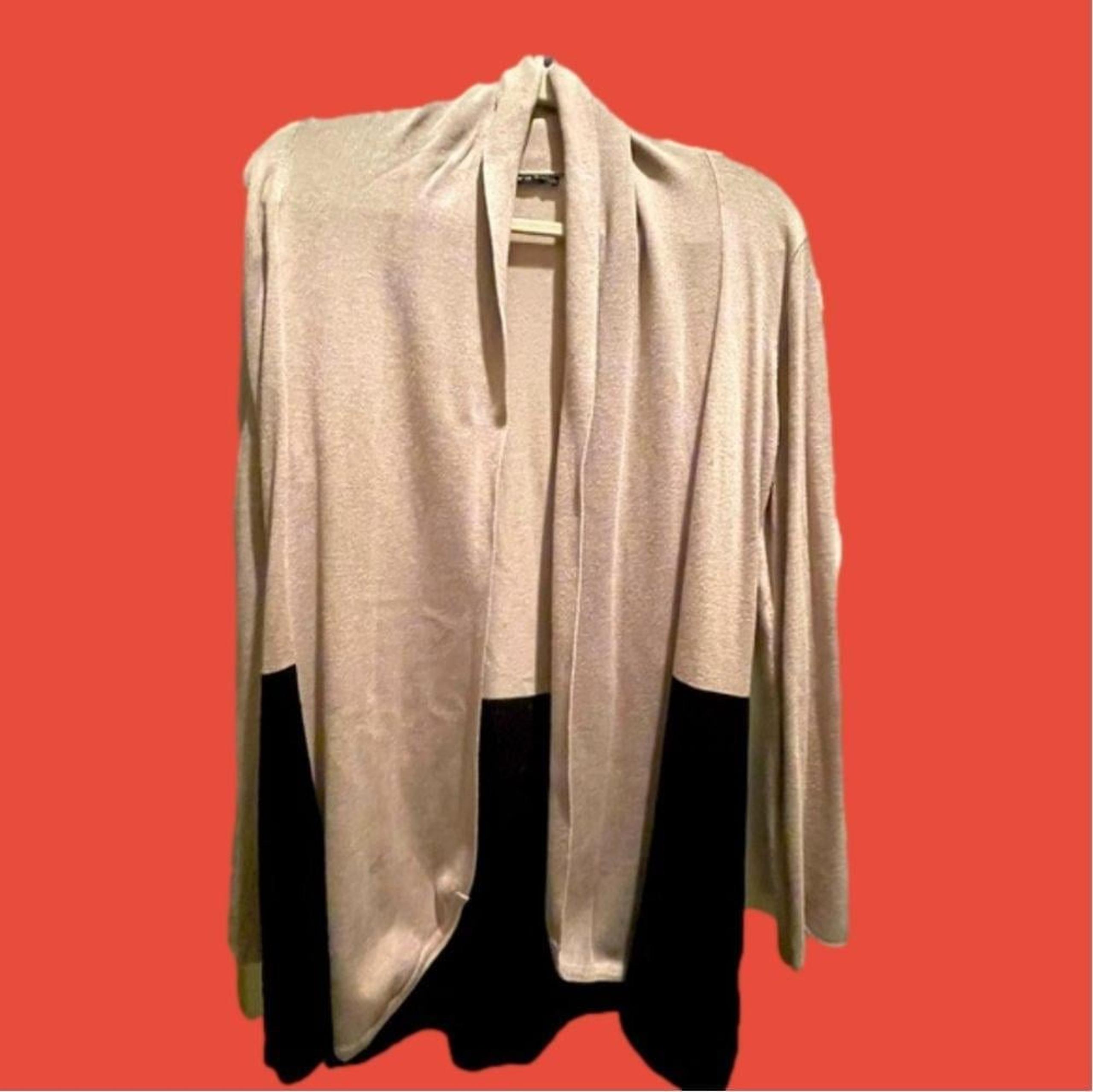 Women's Cardigan, Size Small, LIKE NEW, Only worn one time