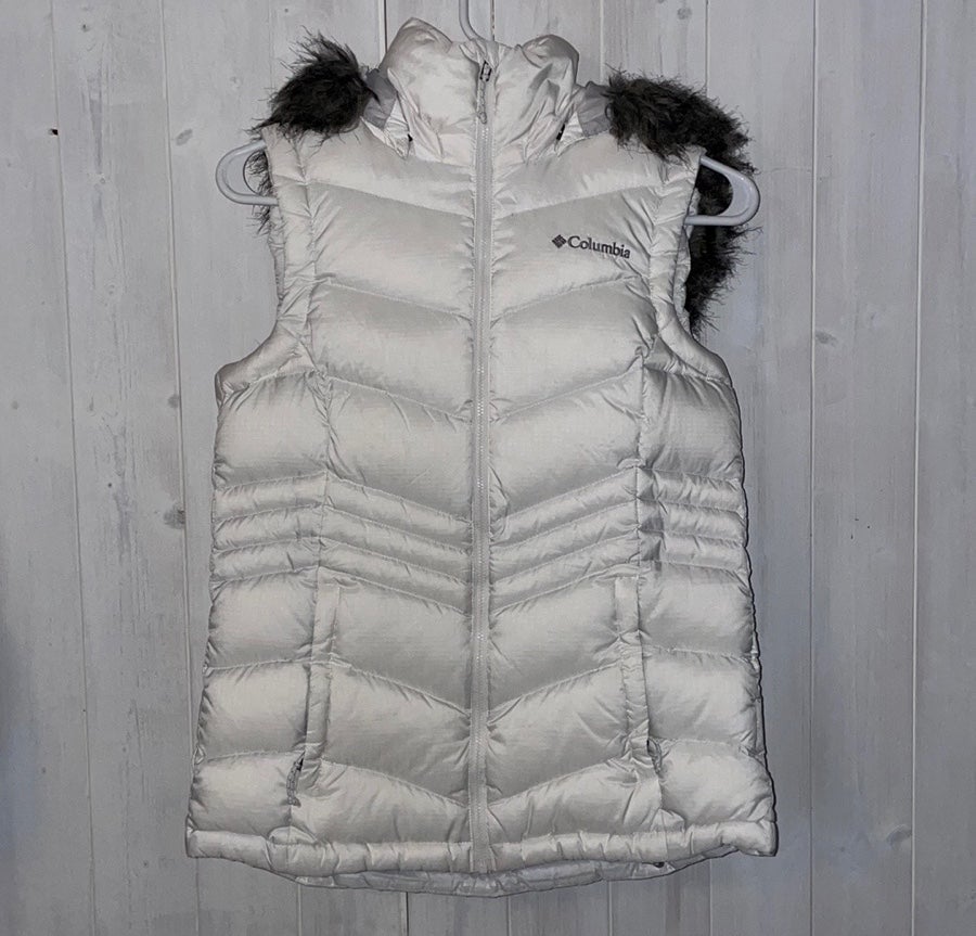 Women’s Columbia Down Vest