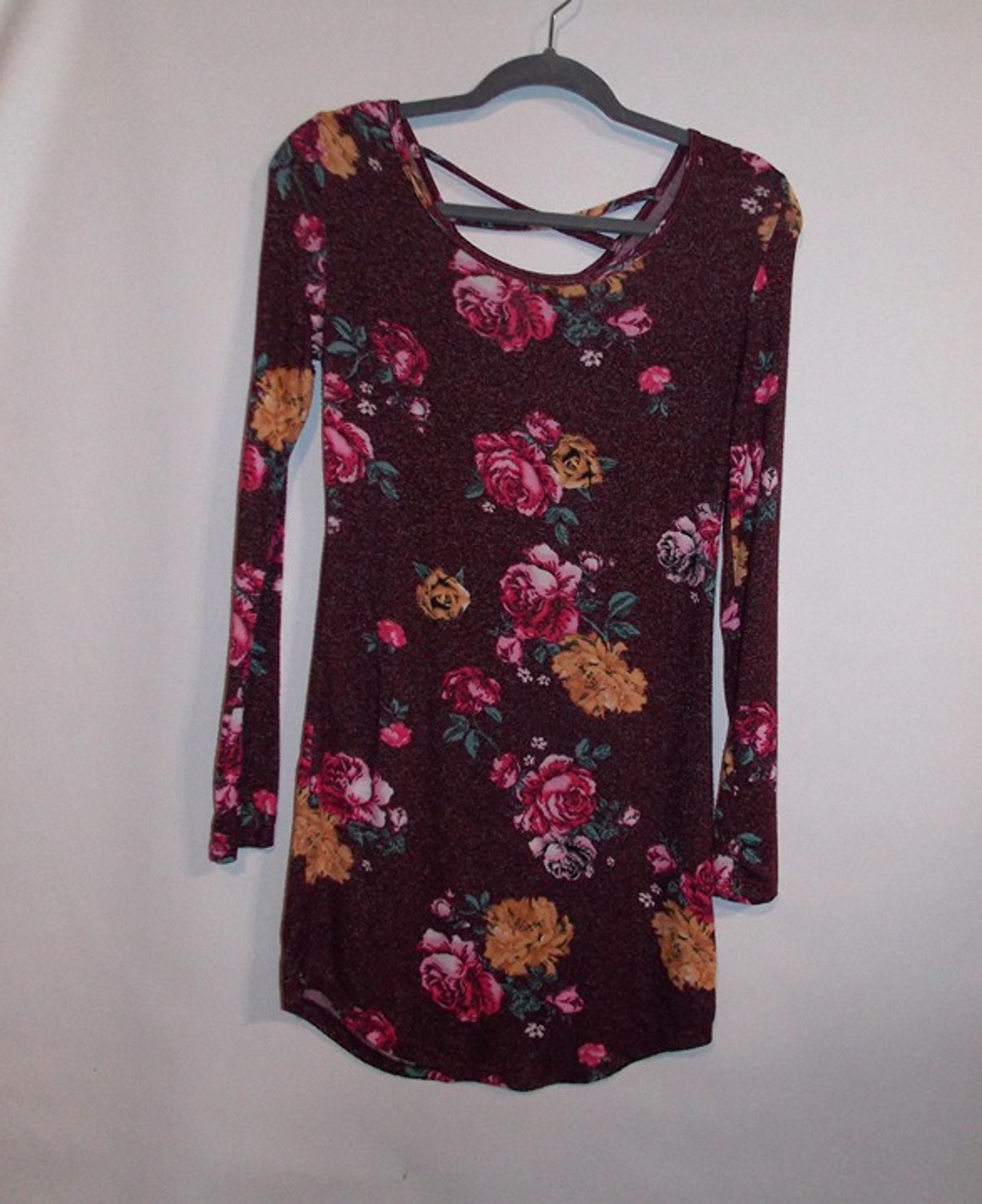 No Boundaries Heathered Rose Tunic Women's size Medium