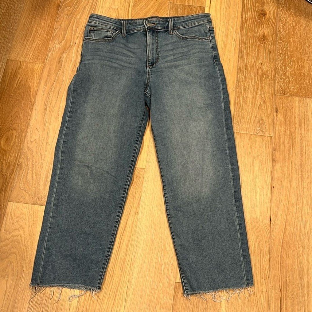 Joe’s jeans size 30 cropped jeans