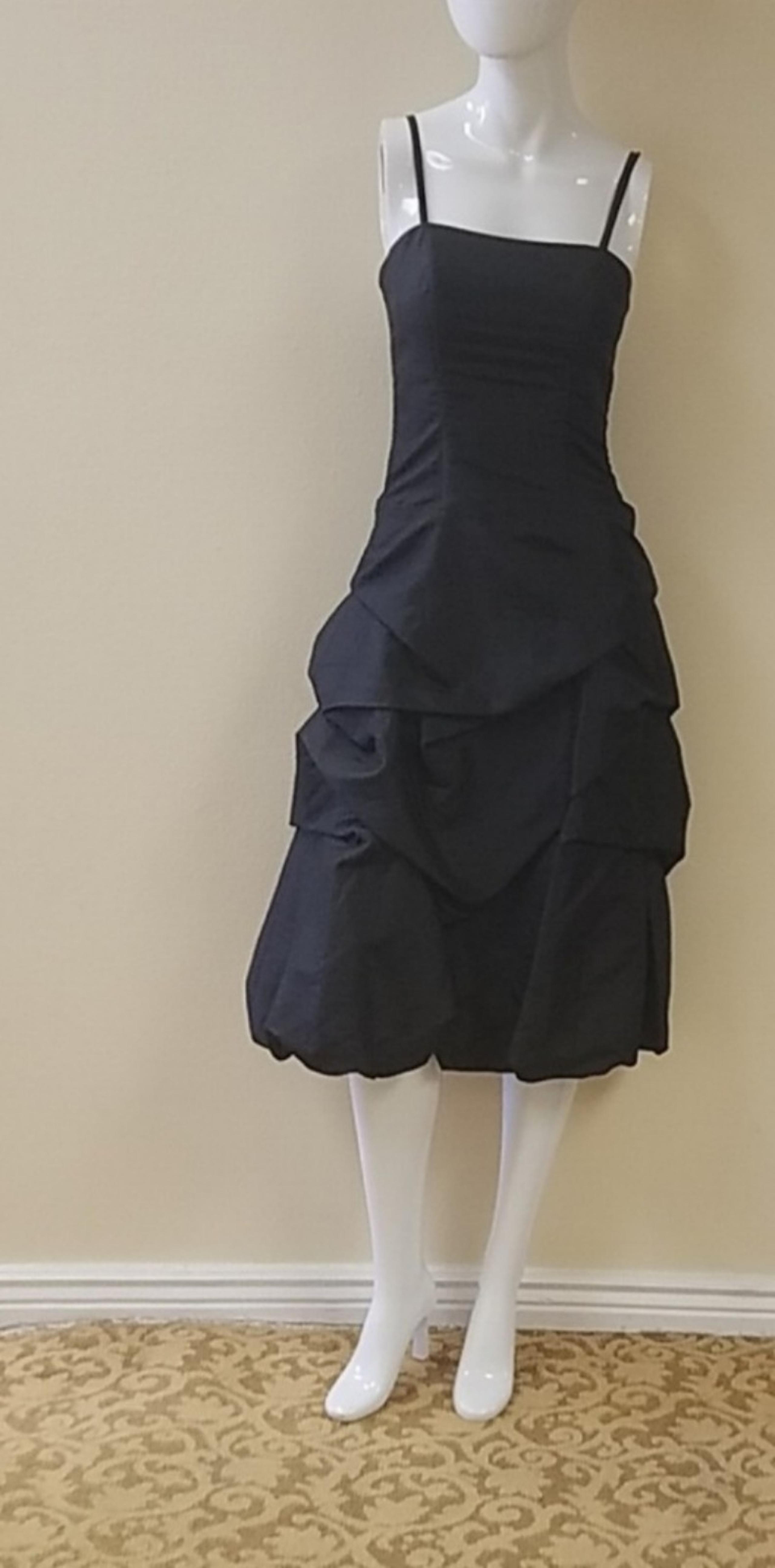Nwt Da Vinci size 2 homecoming dress