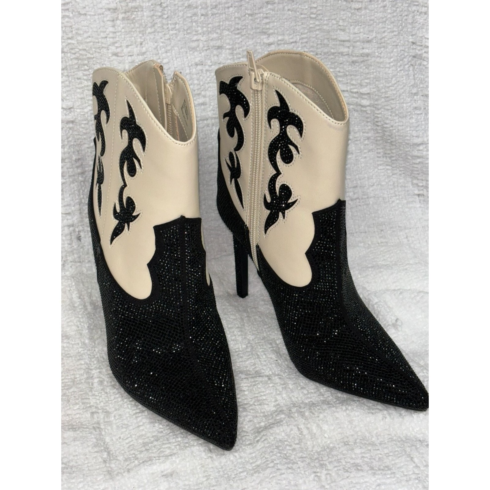 International Concepts Women's Black Cream High Heel Booties Size 5 #36335