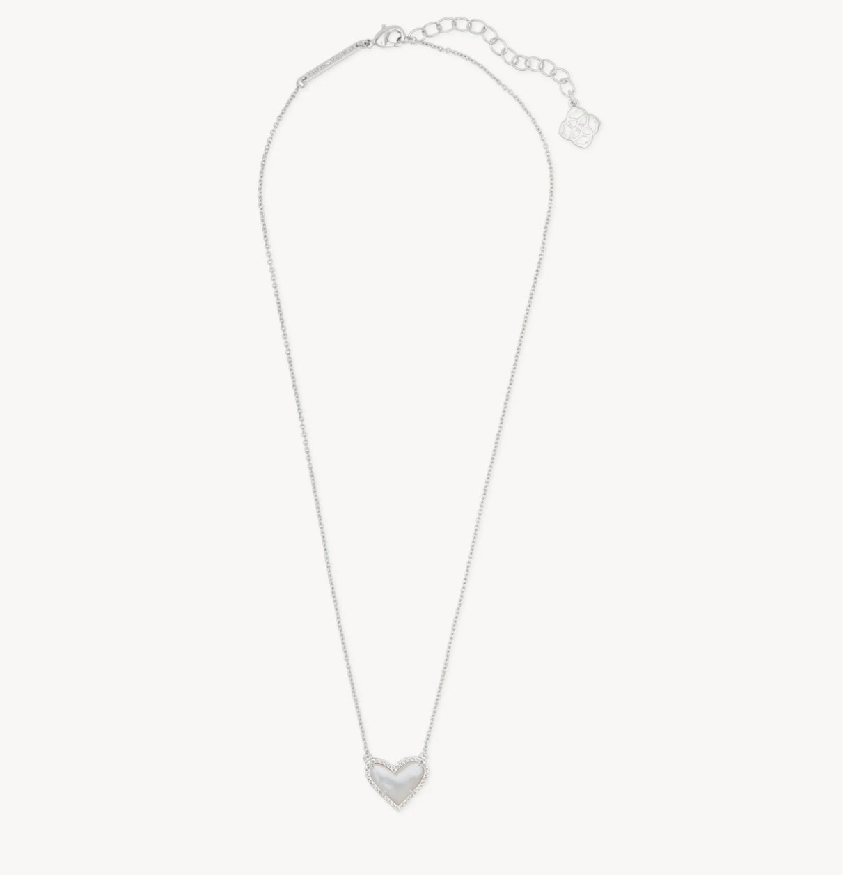 Kendra Scott necklace