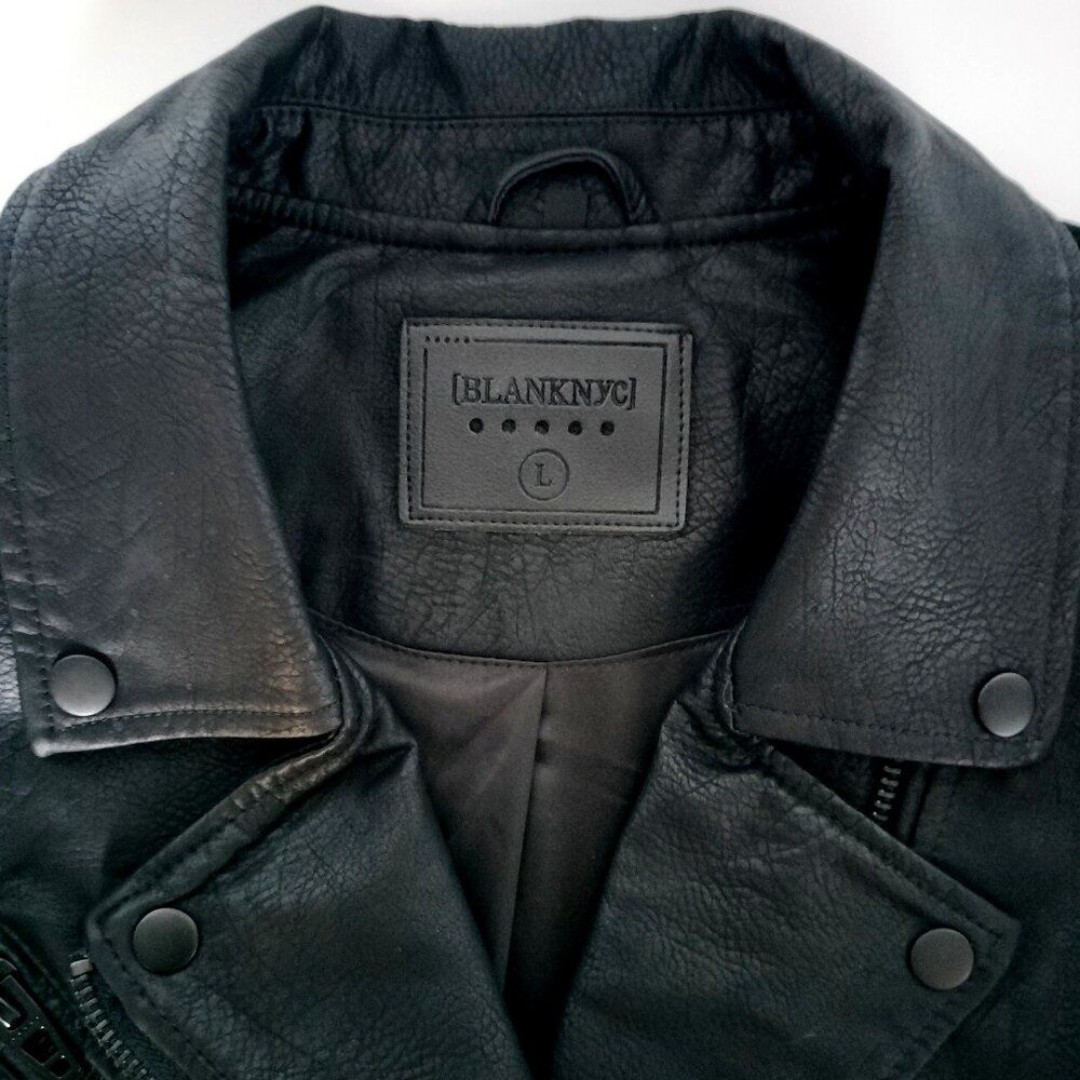 Blanknyc Women's Size L Black Onyx Vegan Leather Cropped Moto Jacket - detail