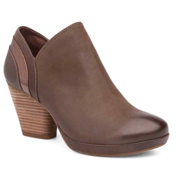 Dansko Marcia Clogs Teak Burnished Nubuck Brown Leather Platform Booties size 41
