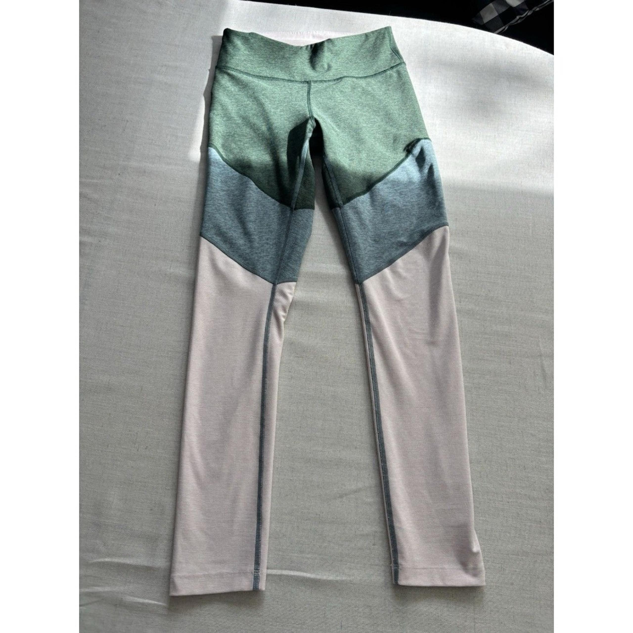 Outdoor Voices Colorblock Green 7/8 Leggings Women’s S - Yoga Athletic Pants