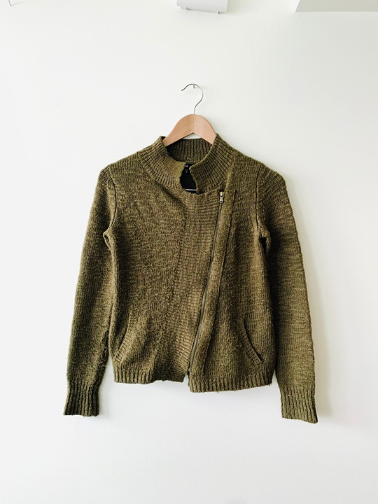NEW GAP Zipper Collar Sweater