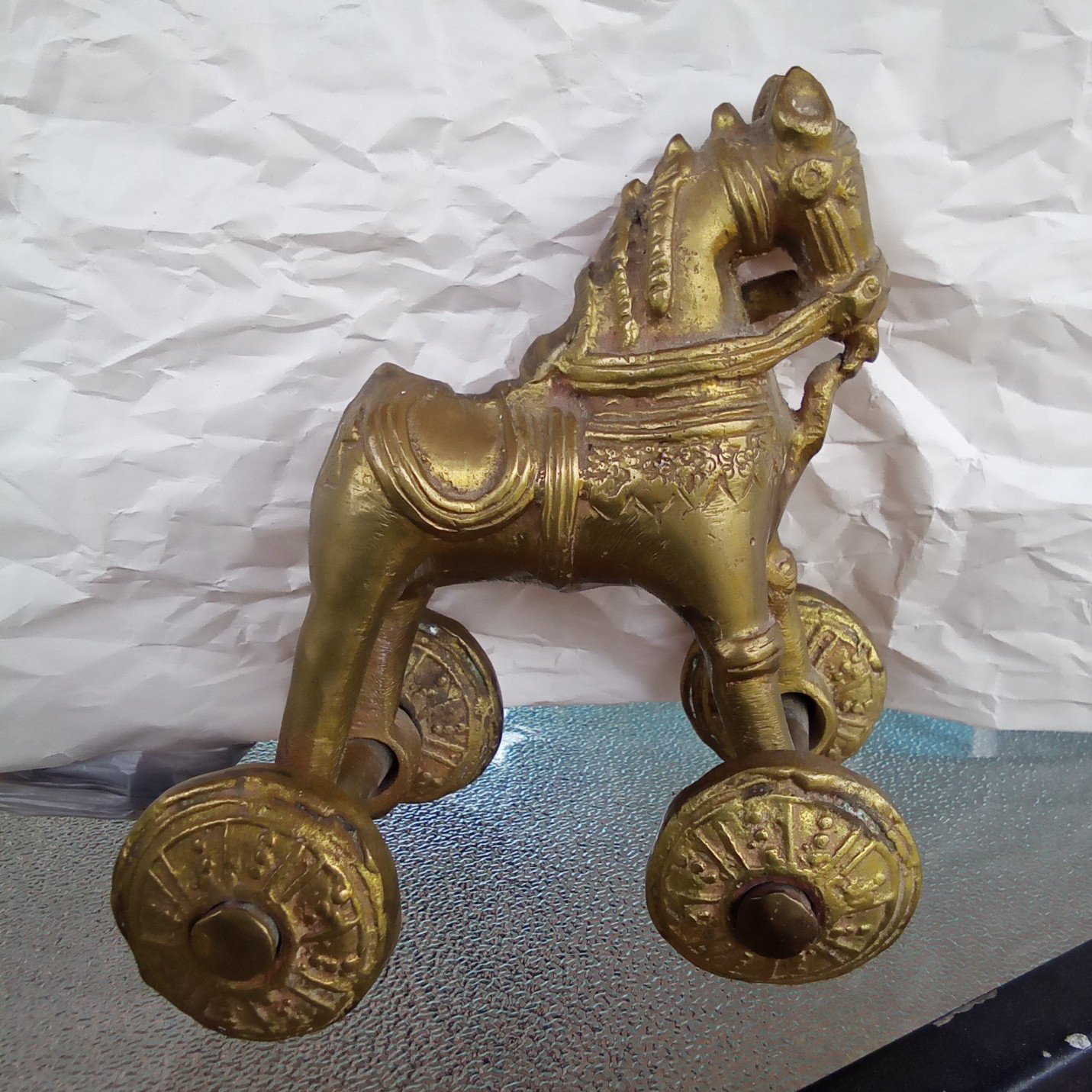 ANTIQUE COLLECTIBLE HEAVY SOLID BRASS TOY HORSE ON WHEELS