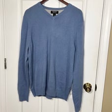 New Nordstrom 100% Cashmere V-Neck Soft Sweater Mens Size Large Blue Small Flaw