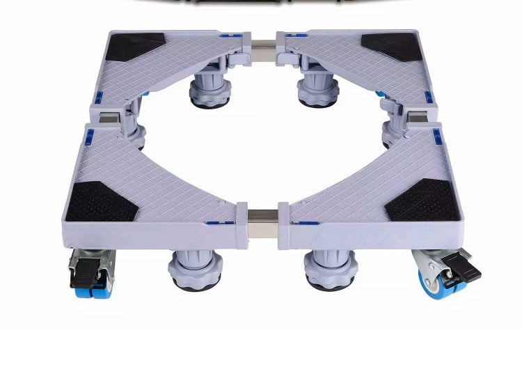 Adjustable mobile base