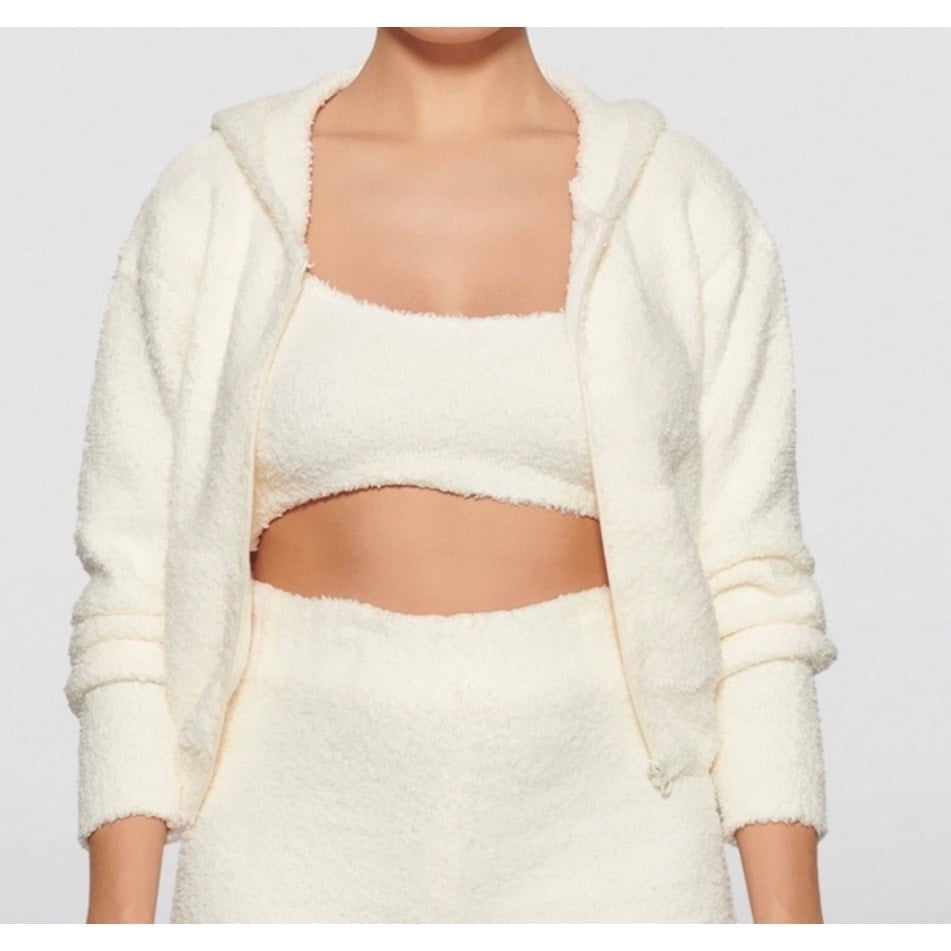 SKIMS Cozy Up Hoodie Size: S/M Color: Bone