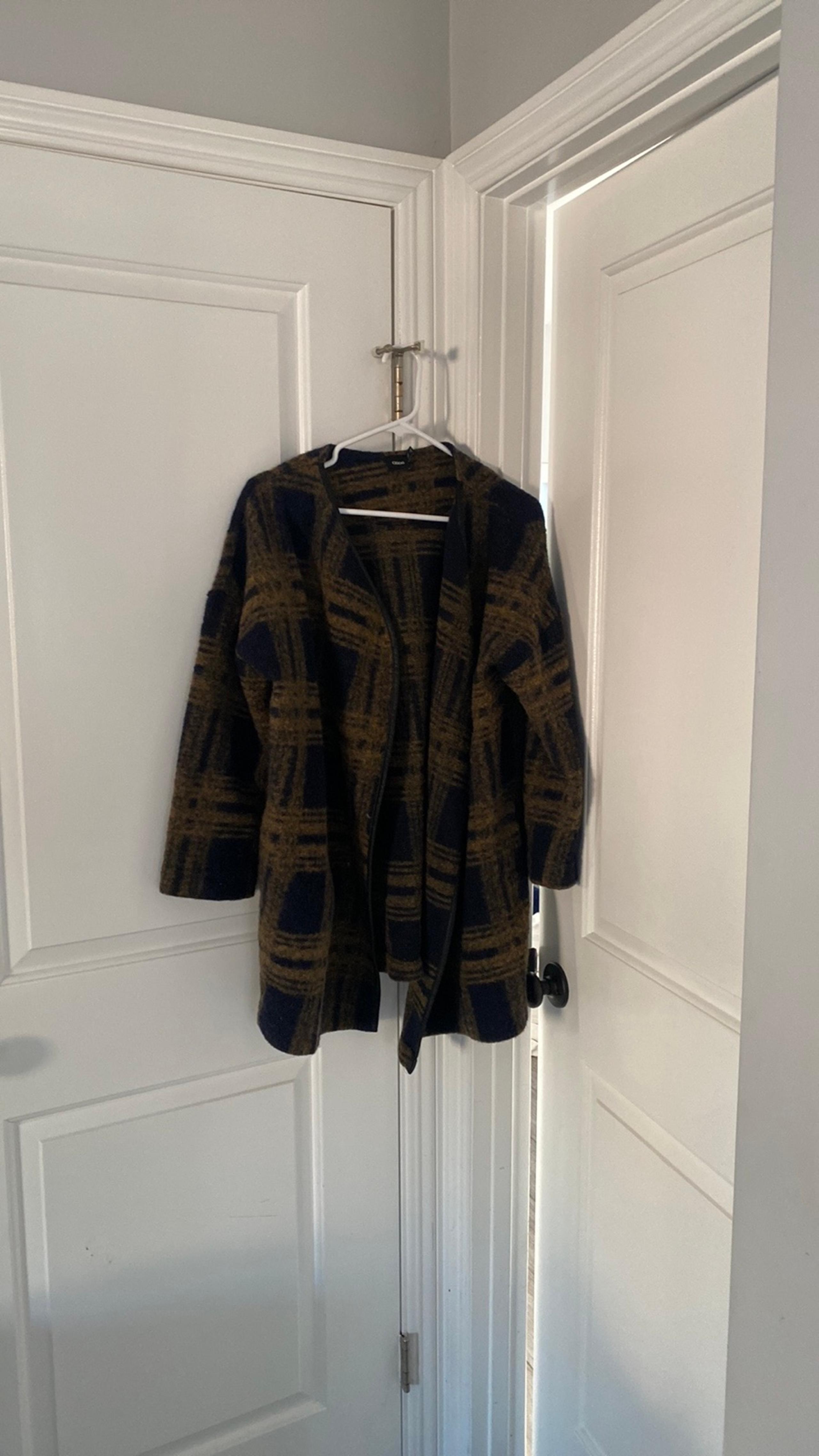 ASOS Navy Blue and Brown Fuzzy Wool Plaid Oversized Sweater Cardigan Sz 2