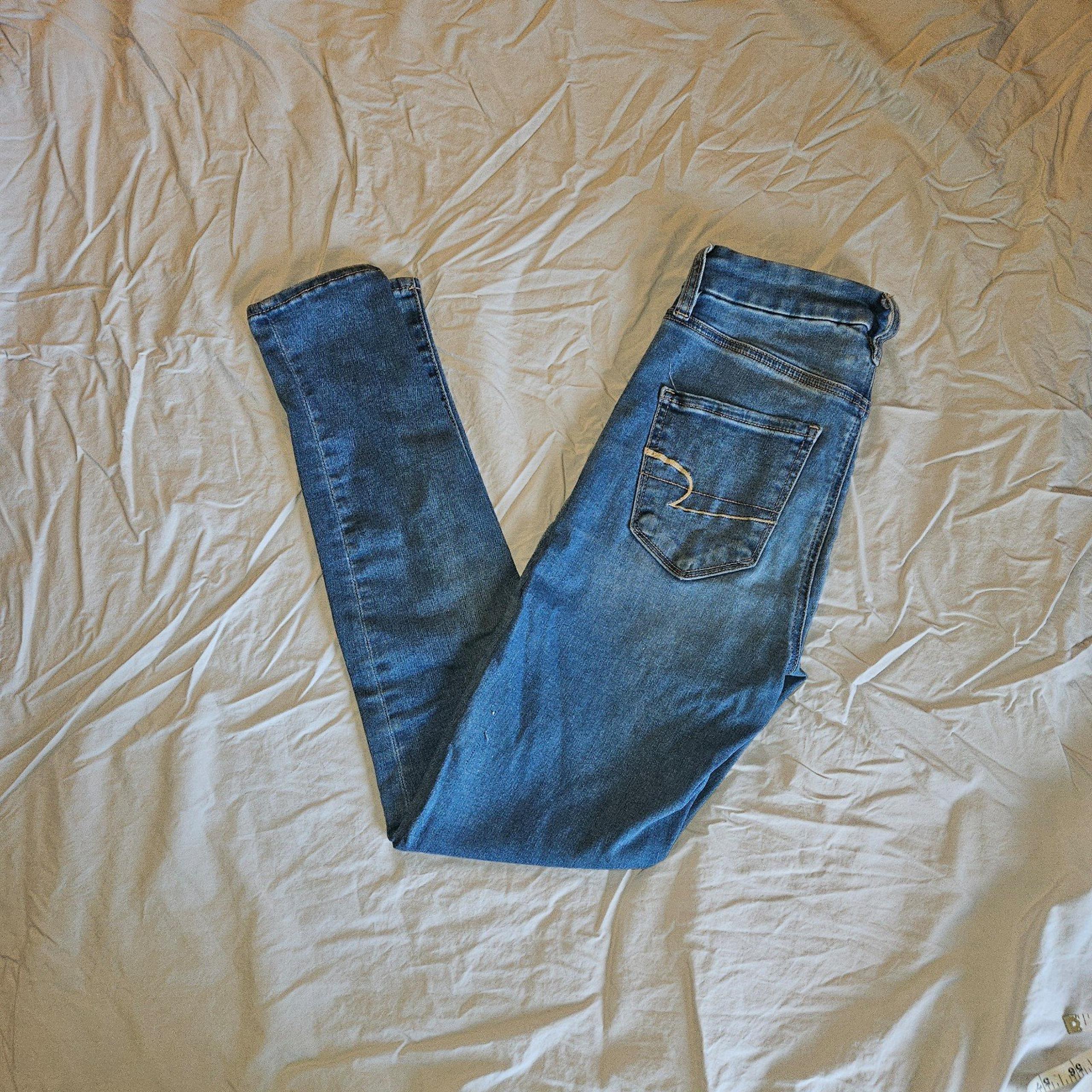 American Eagle Curvy High Rise Jegging Jeans Size 2