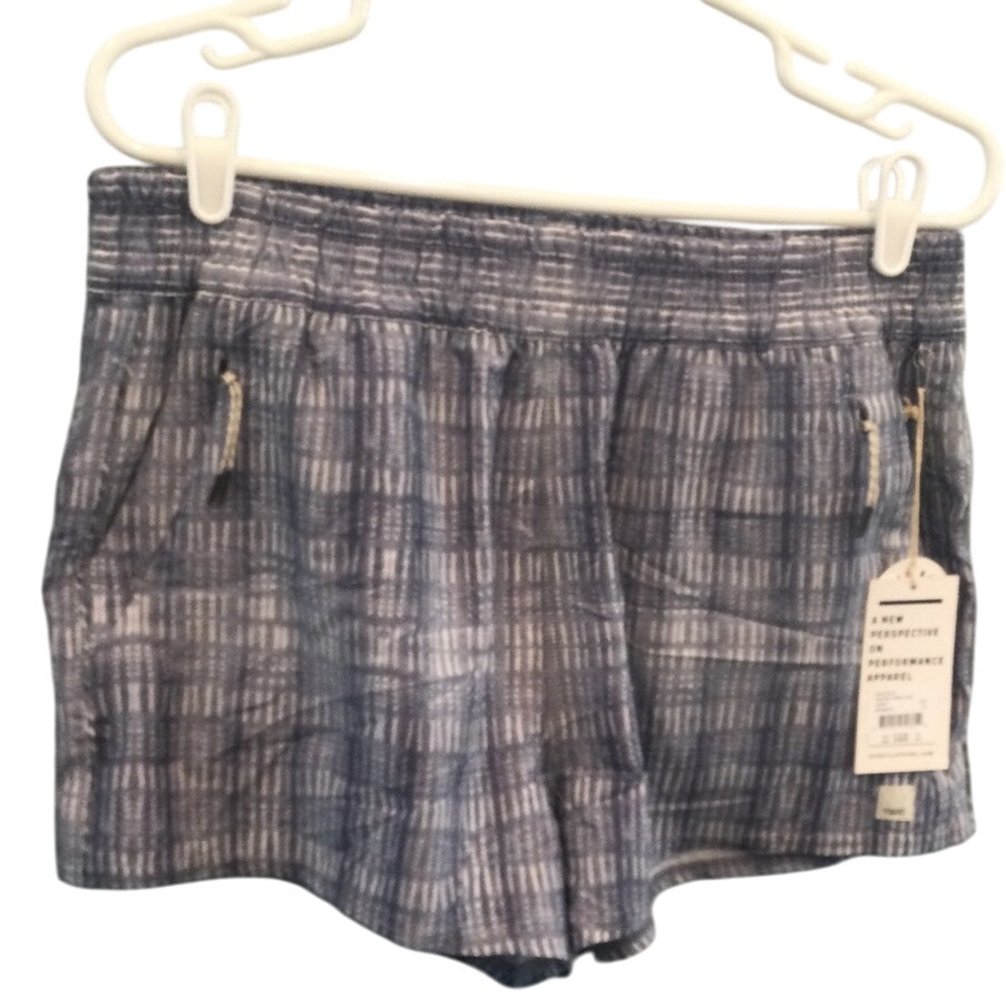 Vuori Womens Dash Shorts X-Large XL Pale Blue Shibori Grid Athleisure Beach NEW