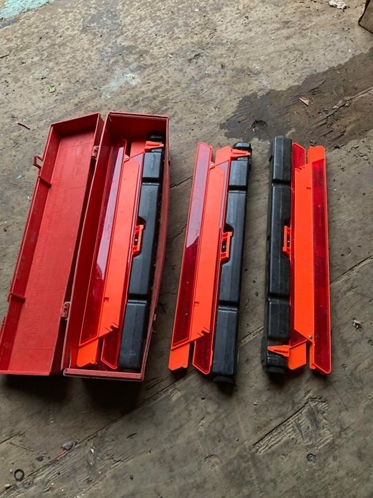 NAPA Triangle Flare Kit Emergency Warning Triangles 455 6645 with carry case