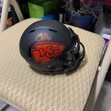 Kansas City chiefs Clyde edwards-helaire signed mini helmet