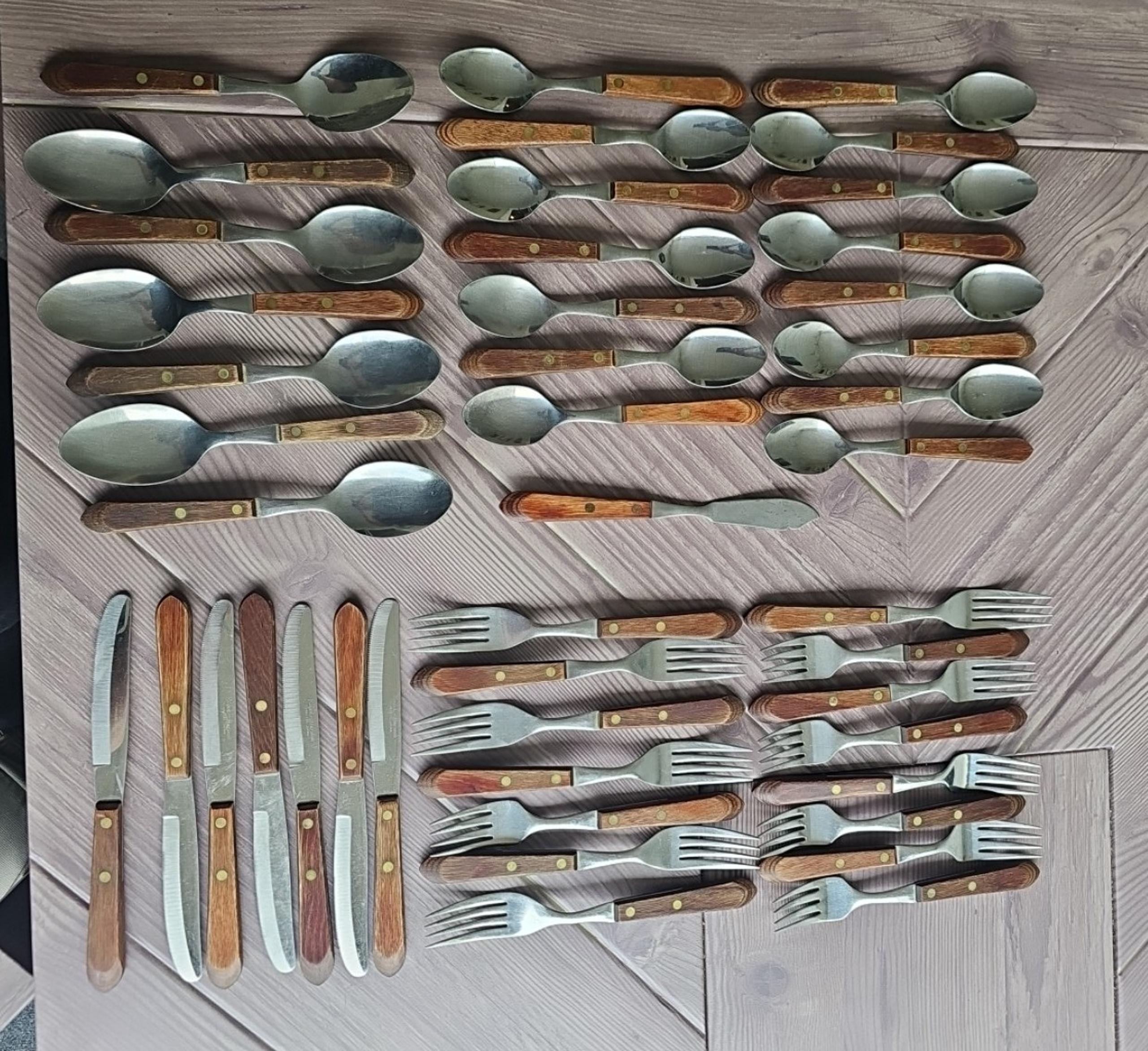 45 pc Regent Sherwood BROWN WOOD Stainless Japan Flatware