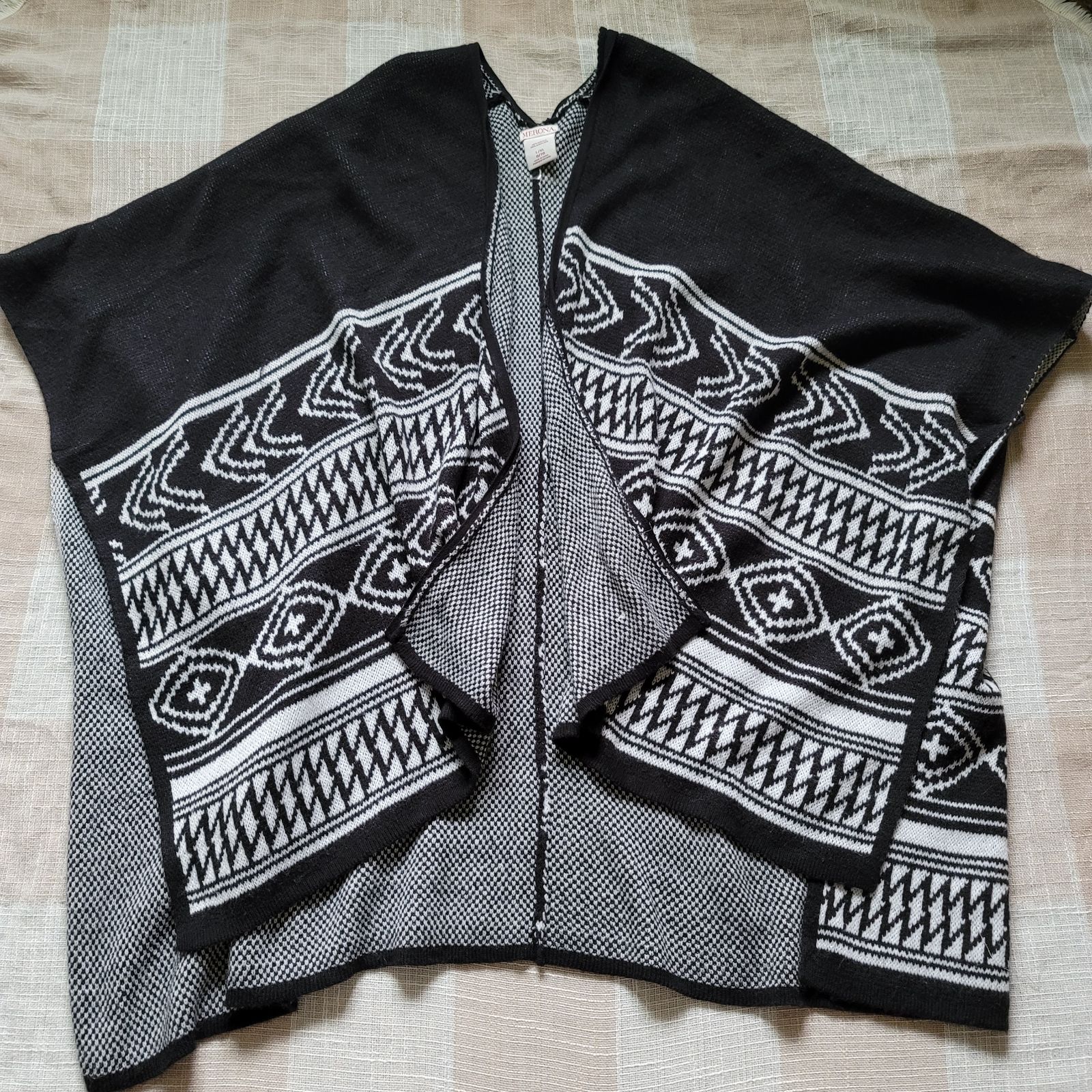 Rustic Knit Cape