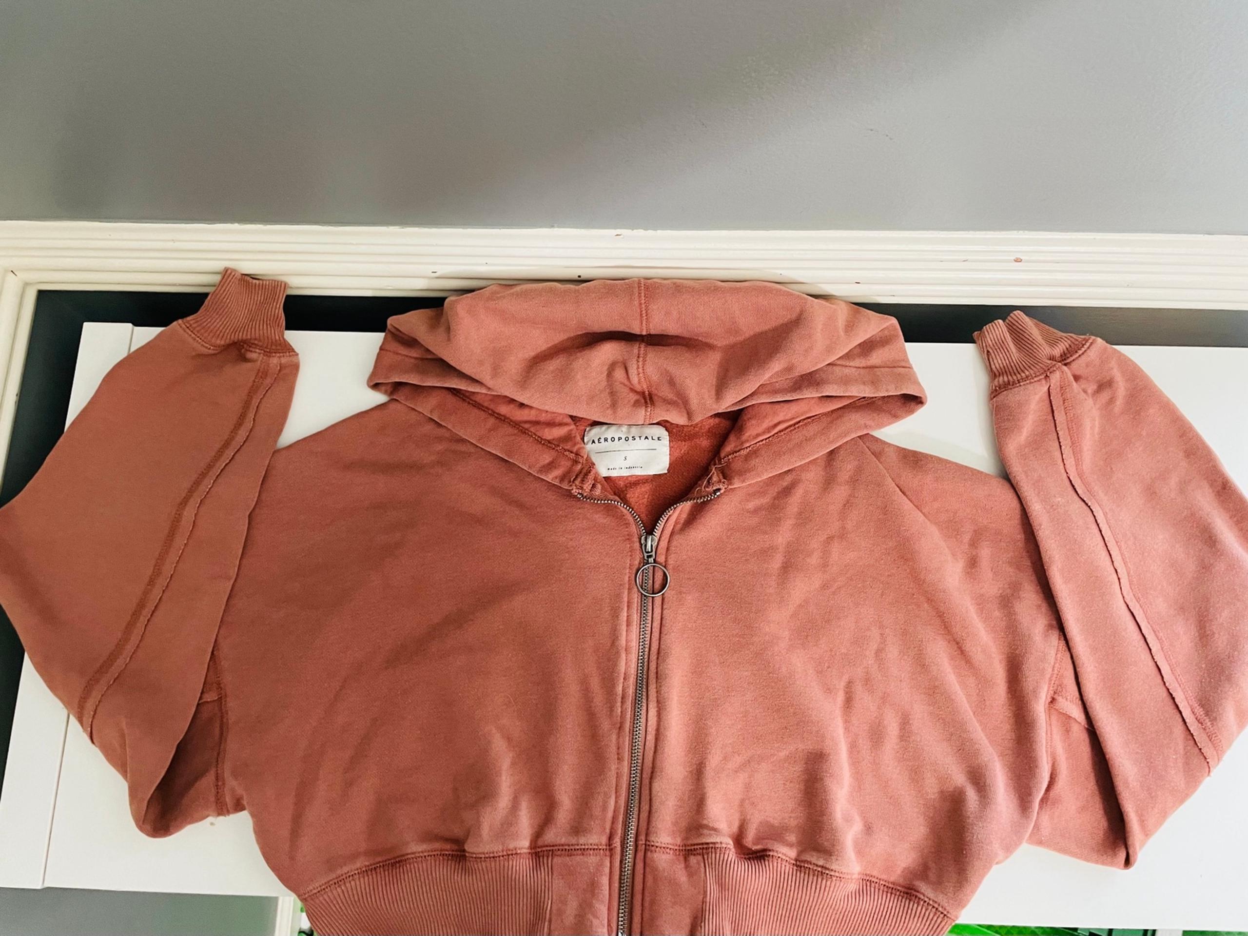 Cropped style zip up