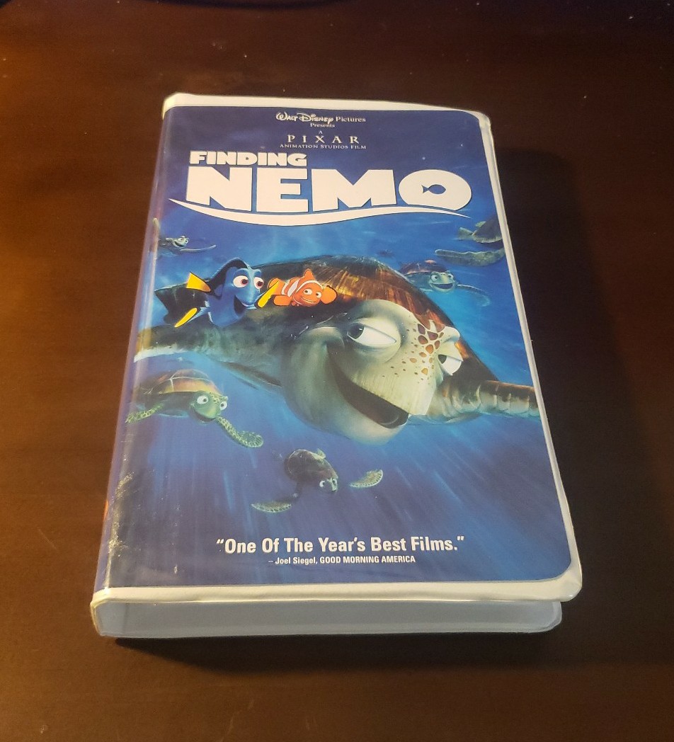 FINDING NEMO VHS