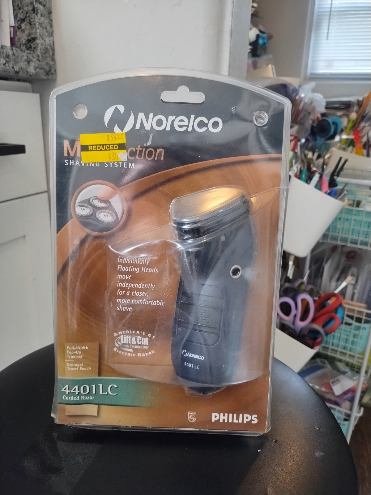 Philips Norelco 4401 LC Men’s Electric Shaver New Sealed Old Stock