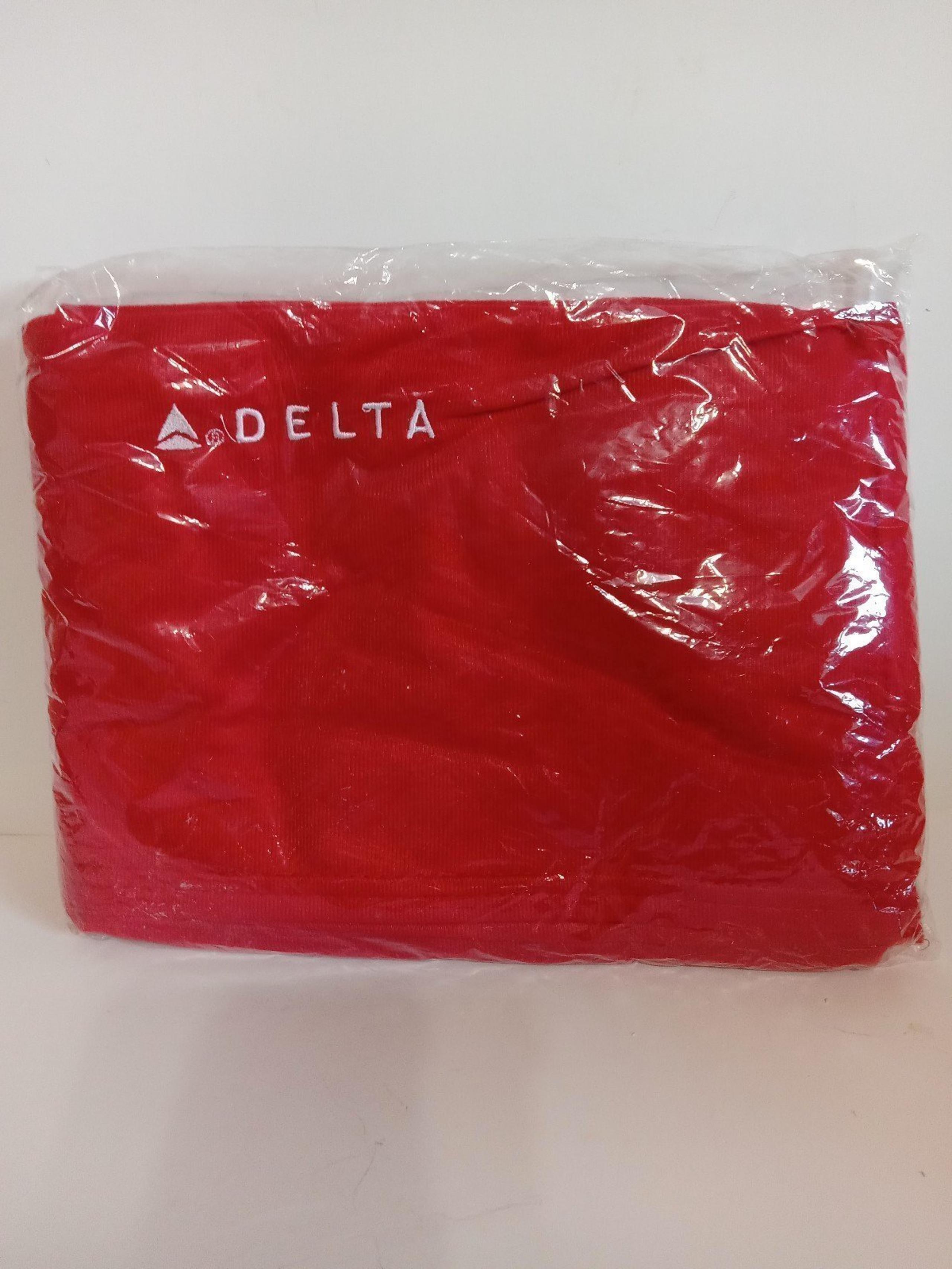 DELTA AIRLINES TRAVEL THROW
