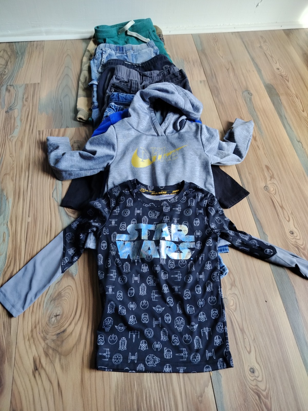 Boys 11p Bundle Lot Boys Unisex 3T- 4t clothes lot Jeans Pants Nike Star Wars G