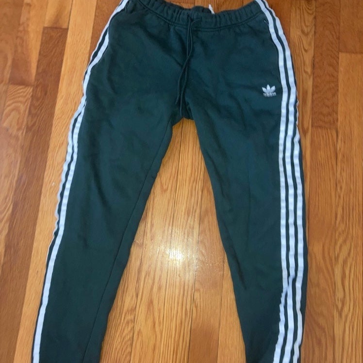 Must Go‼️ Like New Unisex Adidas 3 Stripes Sweats Pants. Read Description