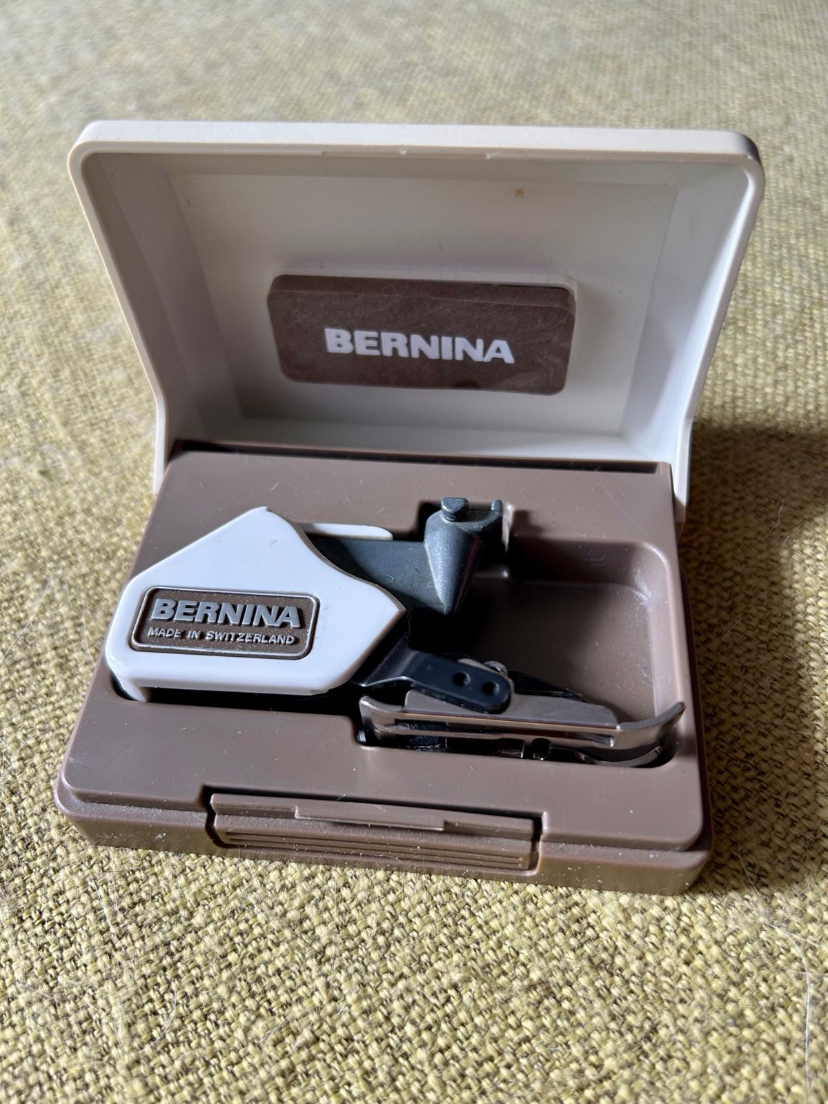 Vtg Genuine Bernina Walking Foot Old Style With Protective Case 334 192 03