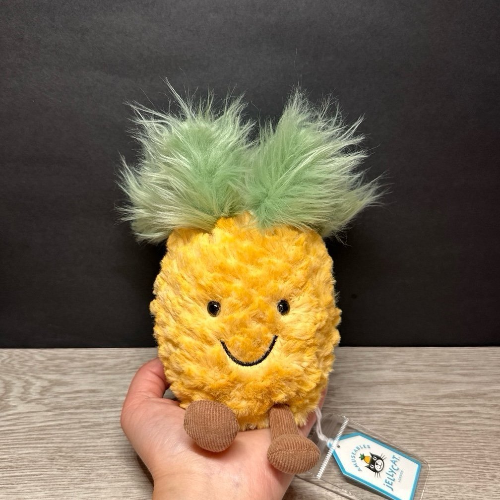 Jellycat small amuseable pineapple- NWT Retired- SHIPS SAME DAY!